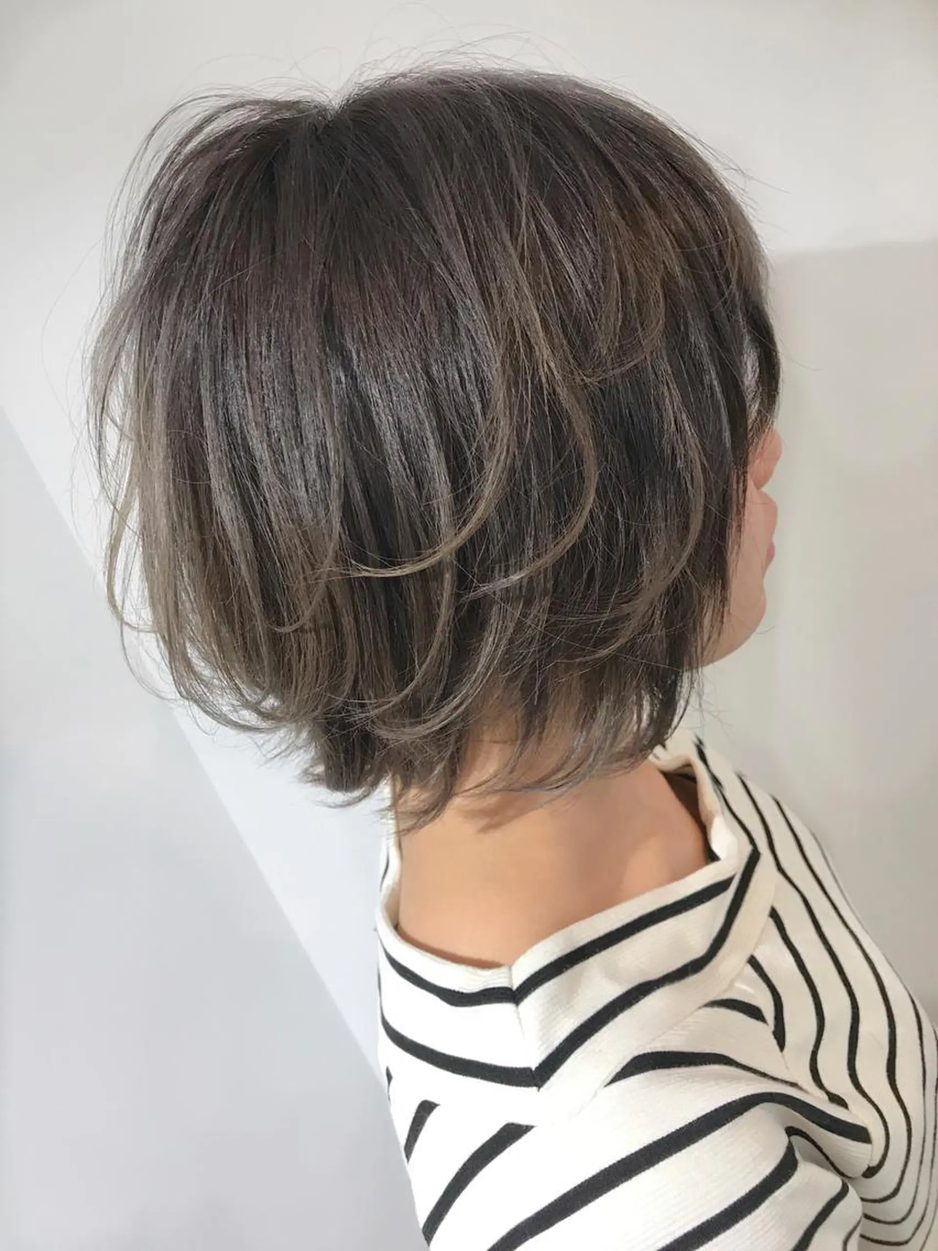 ショート 3Dハイライト ハイライト カット ヘアカラー hairstudio NOAのヘアスタイル