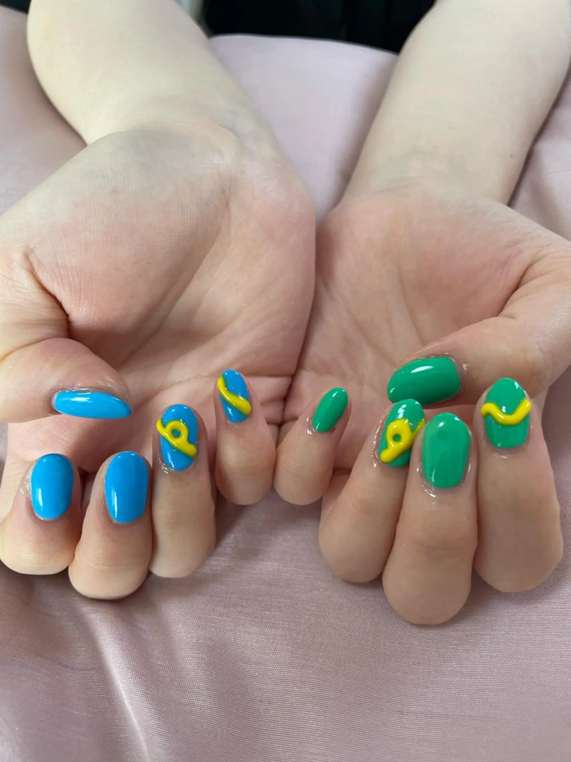 ネイル ハンドネイル フットネイル nailsalon momoのネイルデザイン