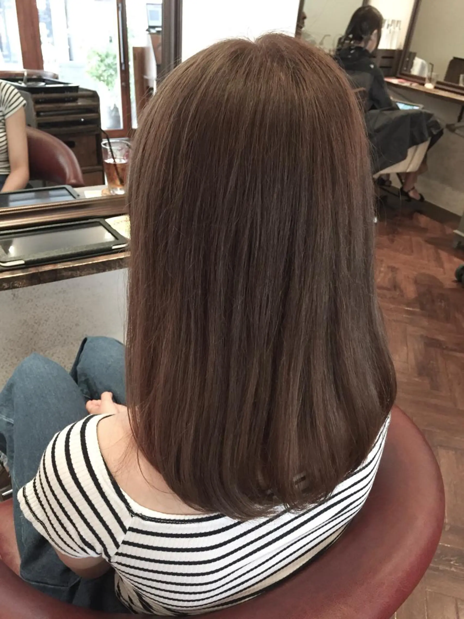 ミディアム カラー いしだ みさきのヘアスタイル