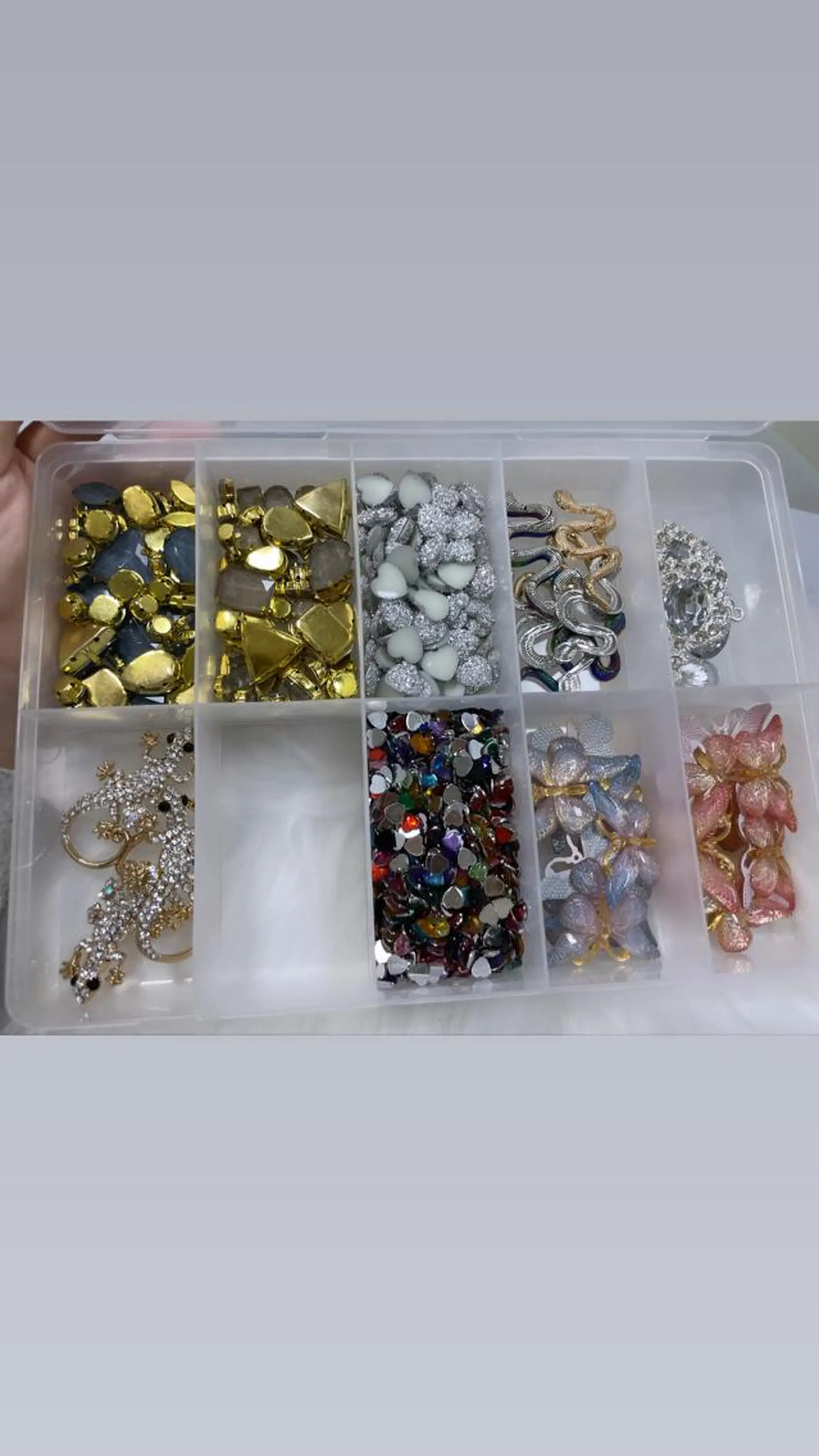 ネイル BINERVA所属・BINERVA nail salonのネイルデザイン