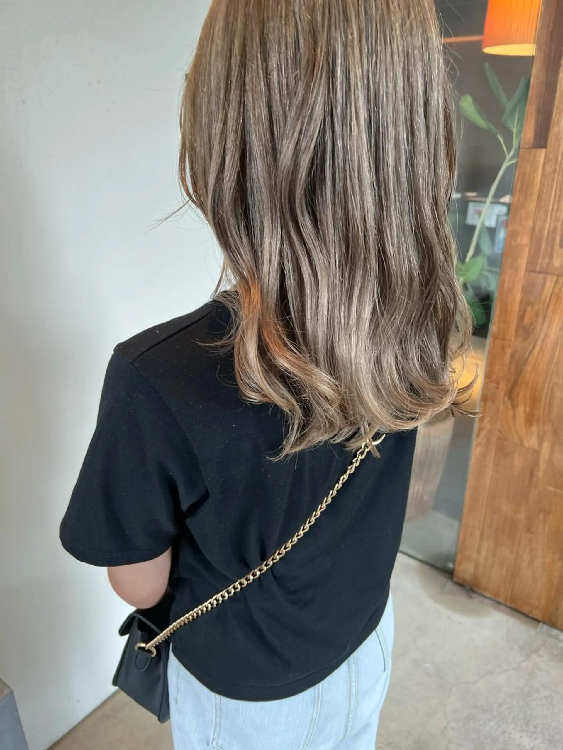 ロング カラー グレージュ カット ヘアカラー トリートメント 中井 一葉のヘアスタイル