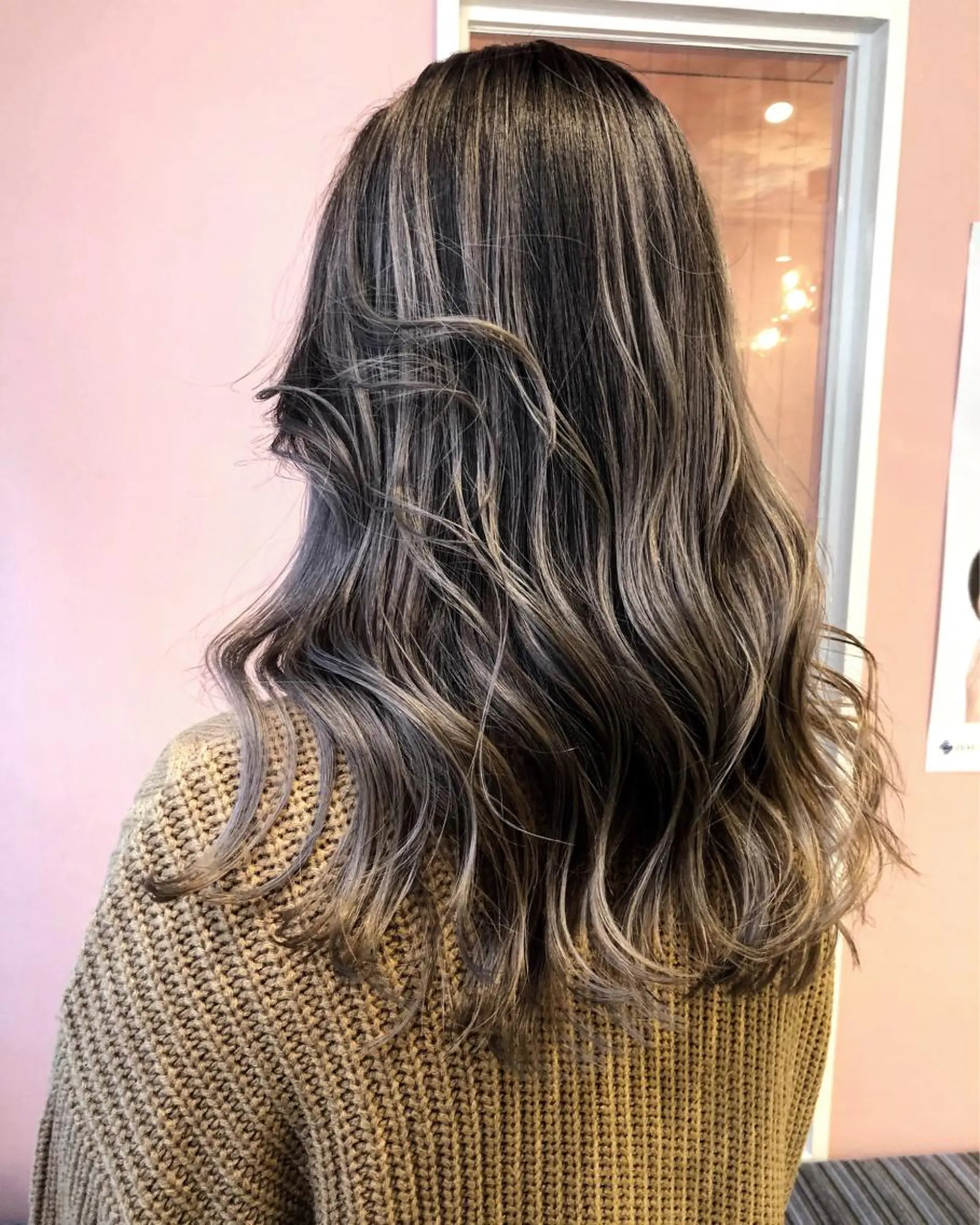 ロング REVE所属・TAKU 美容師のヘアスタイル