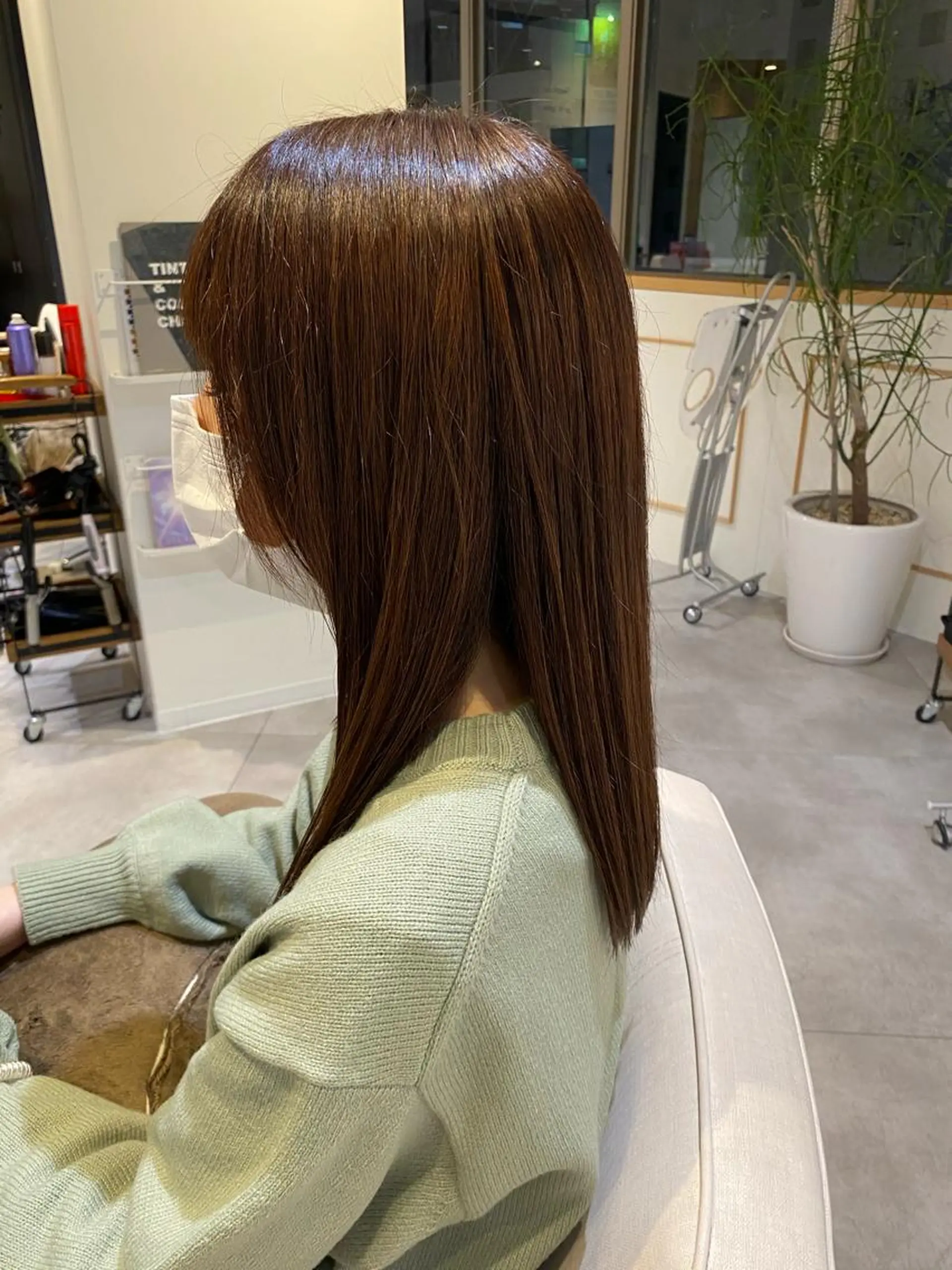 ミディアム 大阪ウルフカット ハッシュカットのヘアスタイル