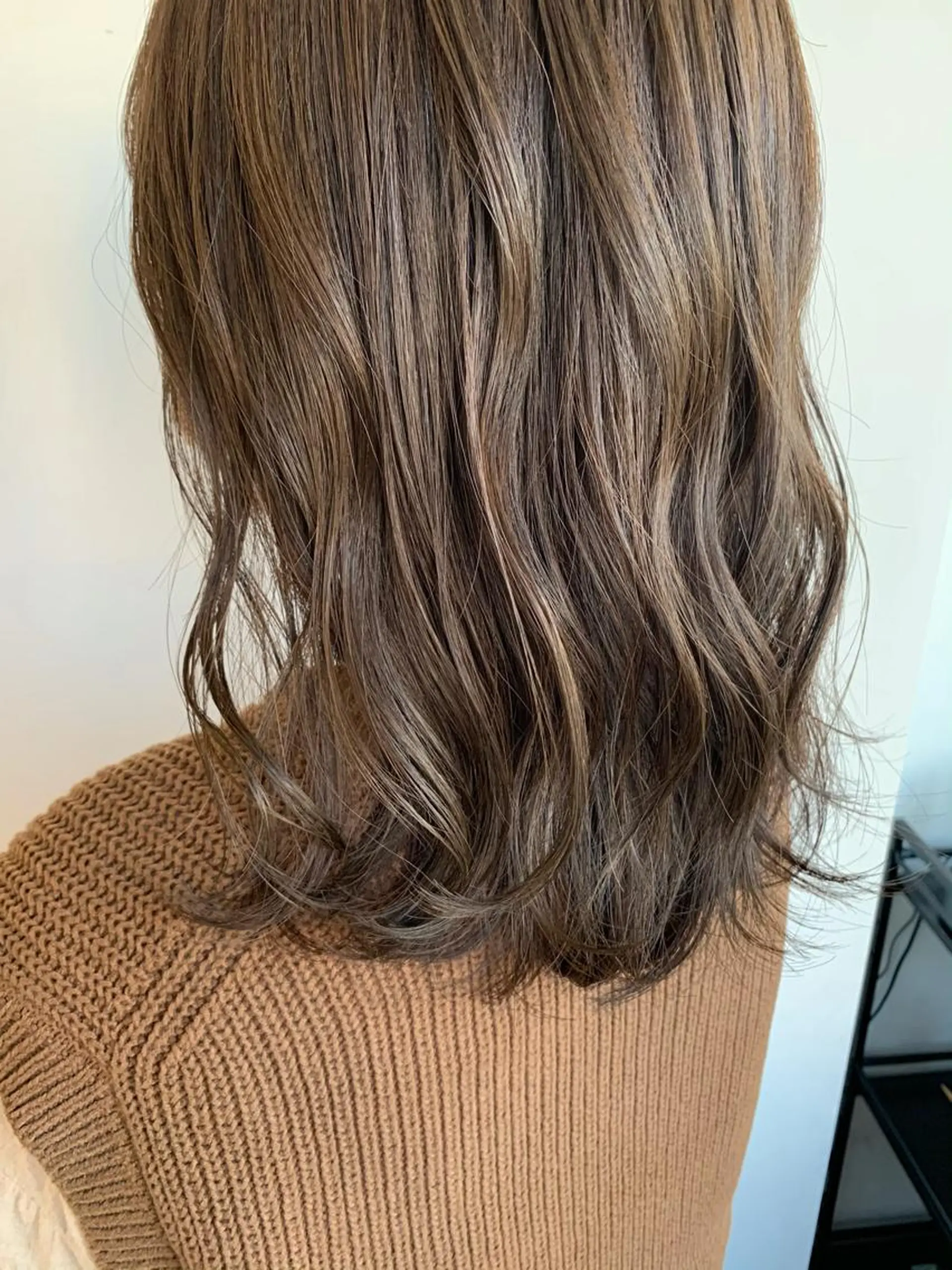 ミディアム カラー ベージュカラー🤎 鈴木サトミのヘアスタイル