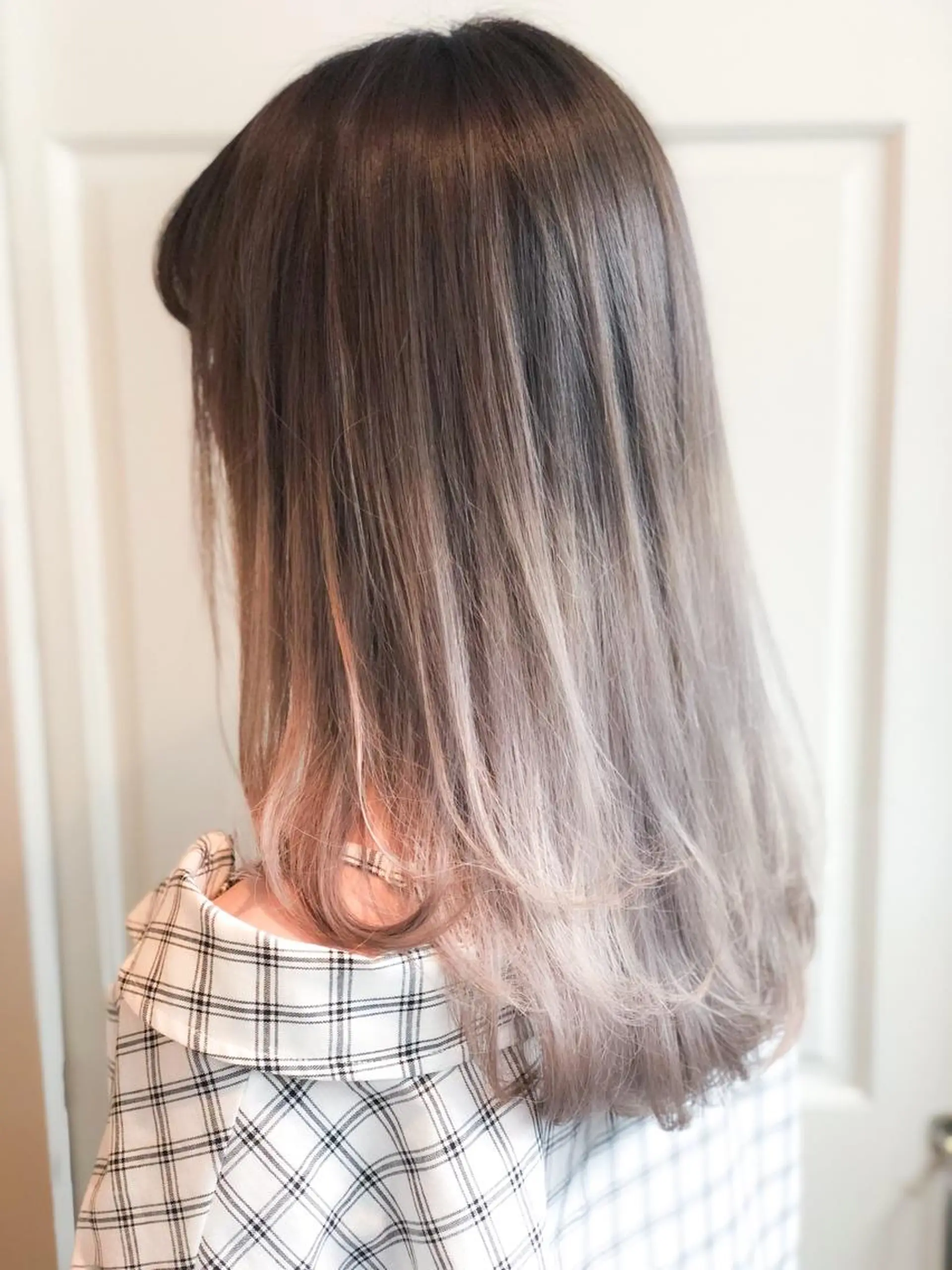 セミロング カラー ブリーチ グラデーションカラー ヘアカラー トリートメント LA KING GINZA TOKYO所属・🧡ショートの達人 🧡SHOのヘアスタイル