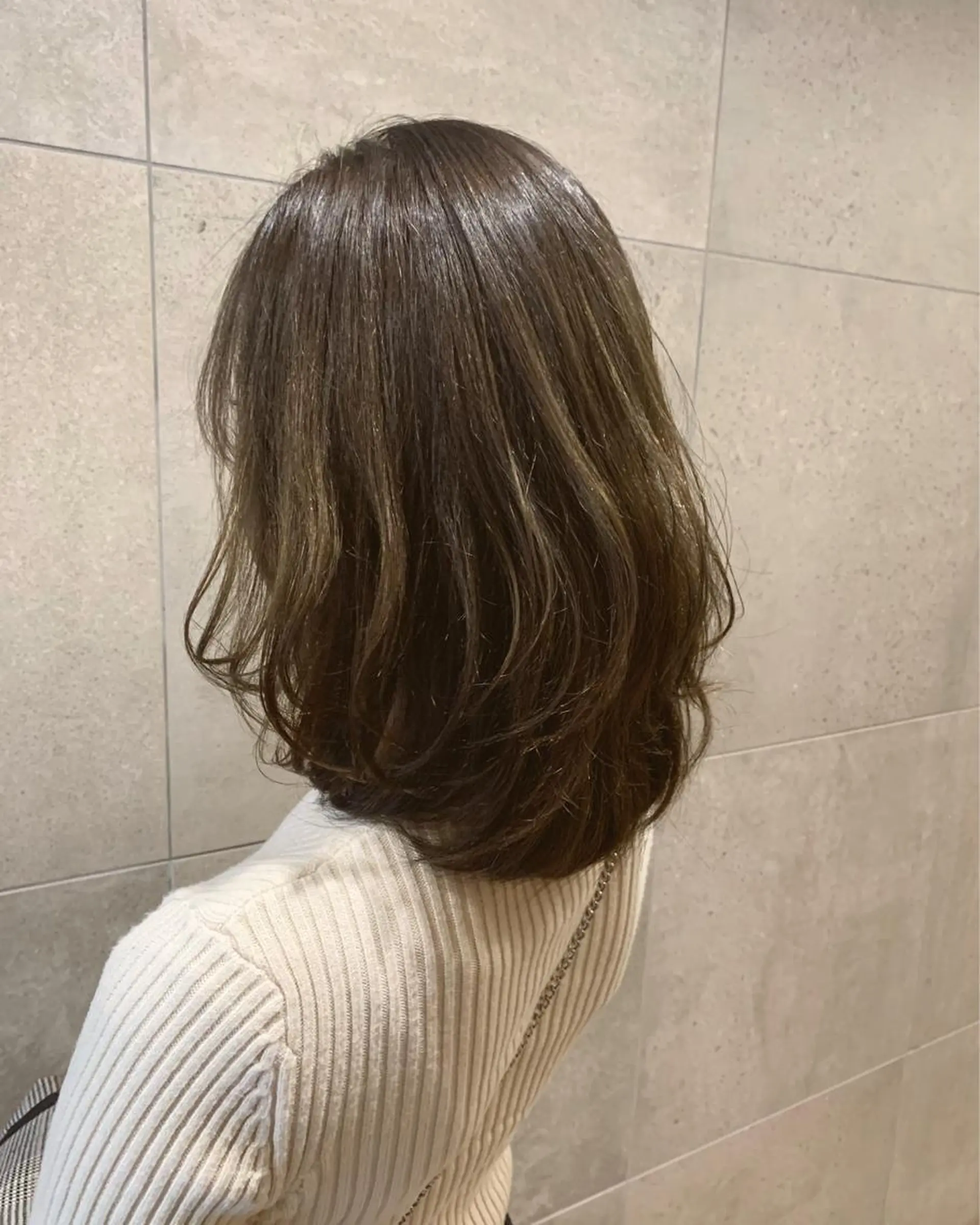 ミディアム ボブレイヤー ボブ レイヤーカット AHNKISM所属・増田 晃士のヘアスタイル