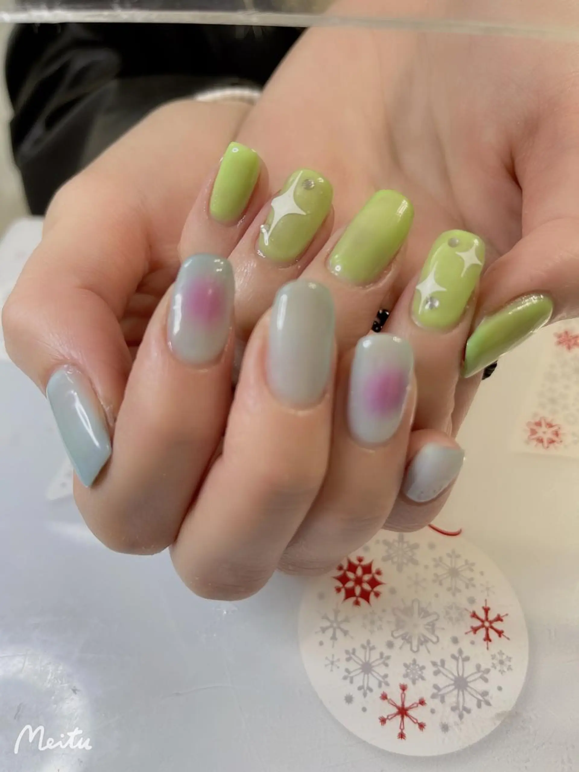 ネイル 菲菲ネイルサロン所属・FF フィフィネイルサロンのネイルデザイン