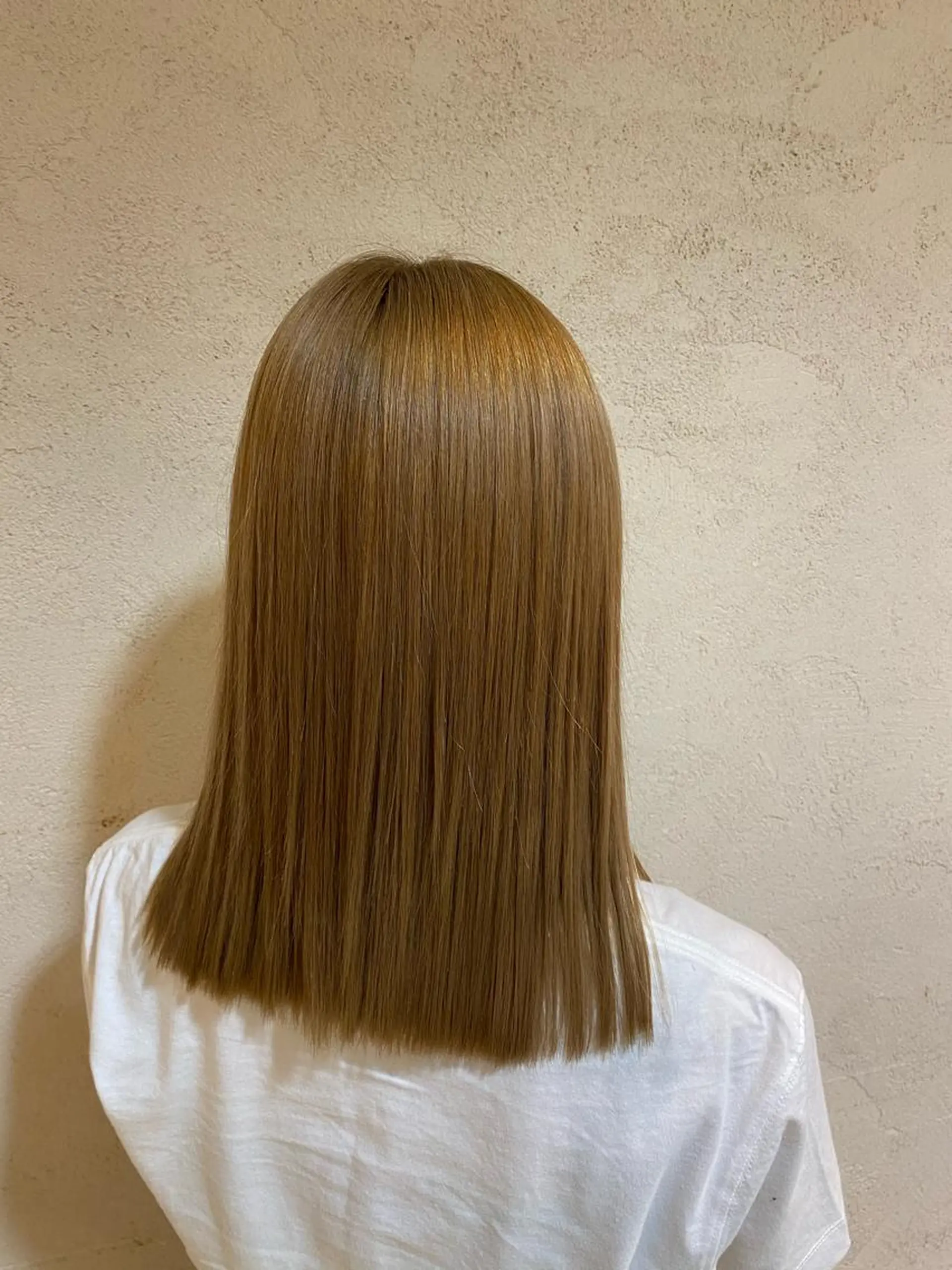 カラー ブリーチ 竹添 有梨沙のヘアスタイル