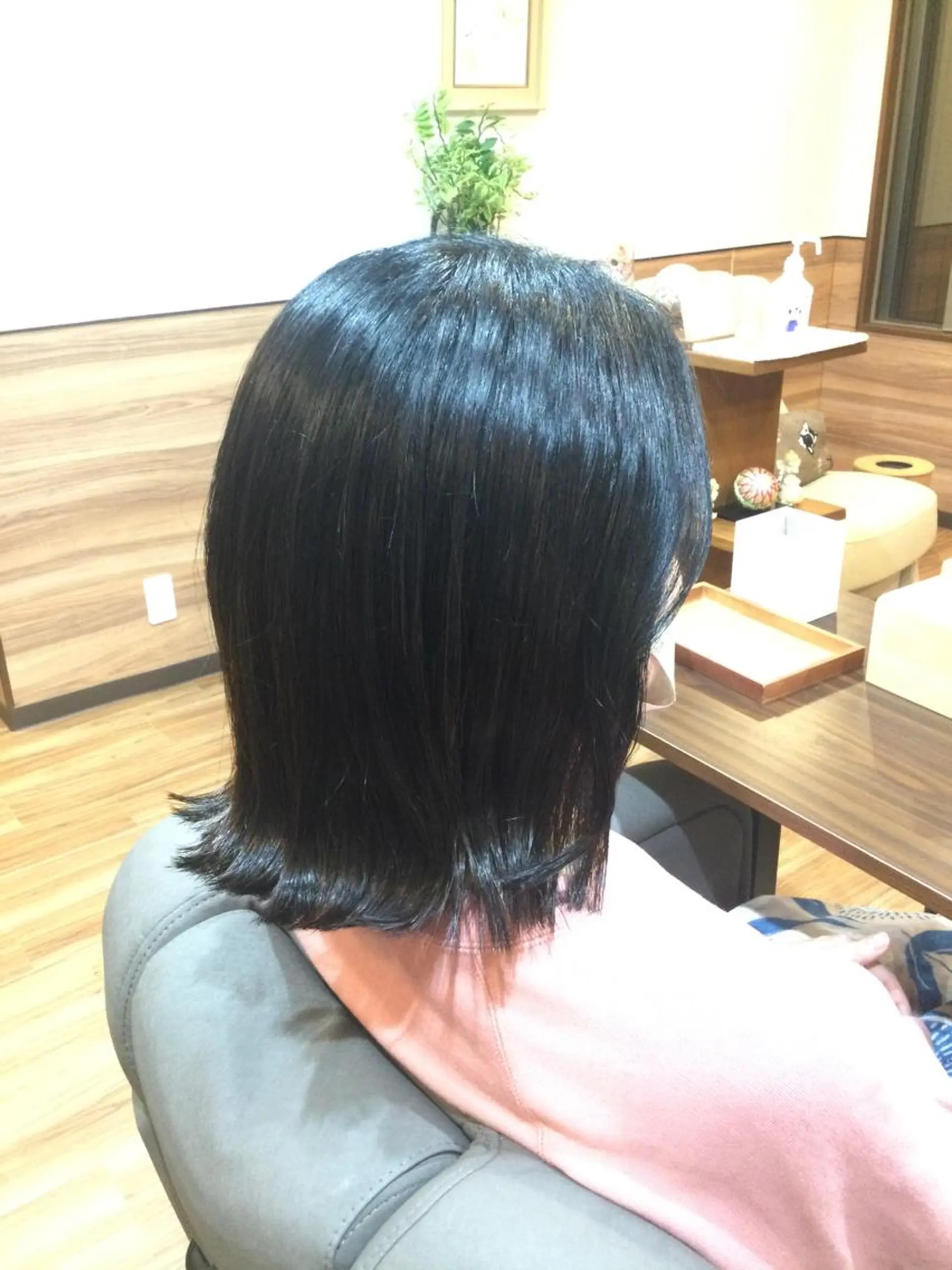 ミディアム カラー 外ハネヘア Annon プライベートサロンのヘアスタイル