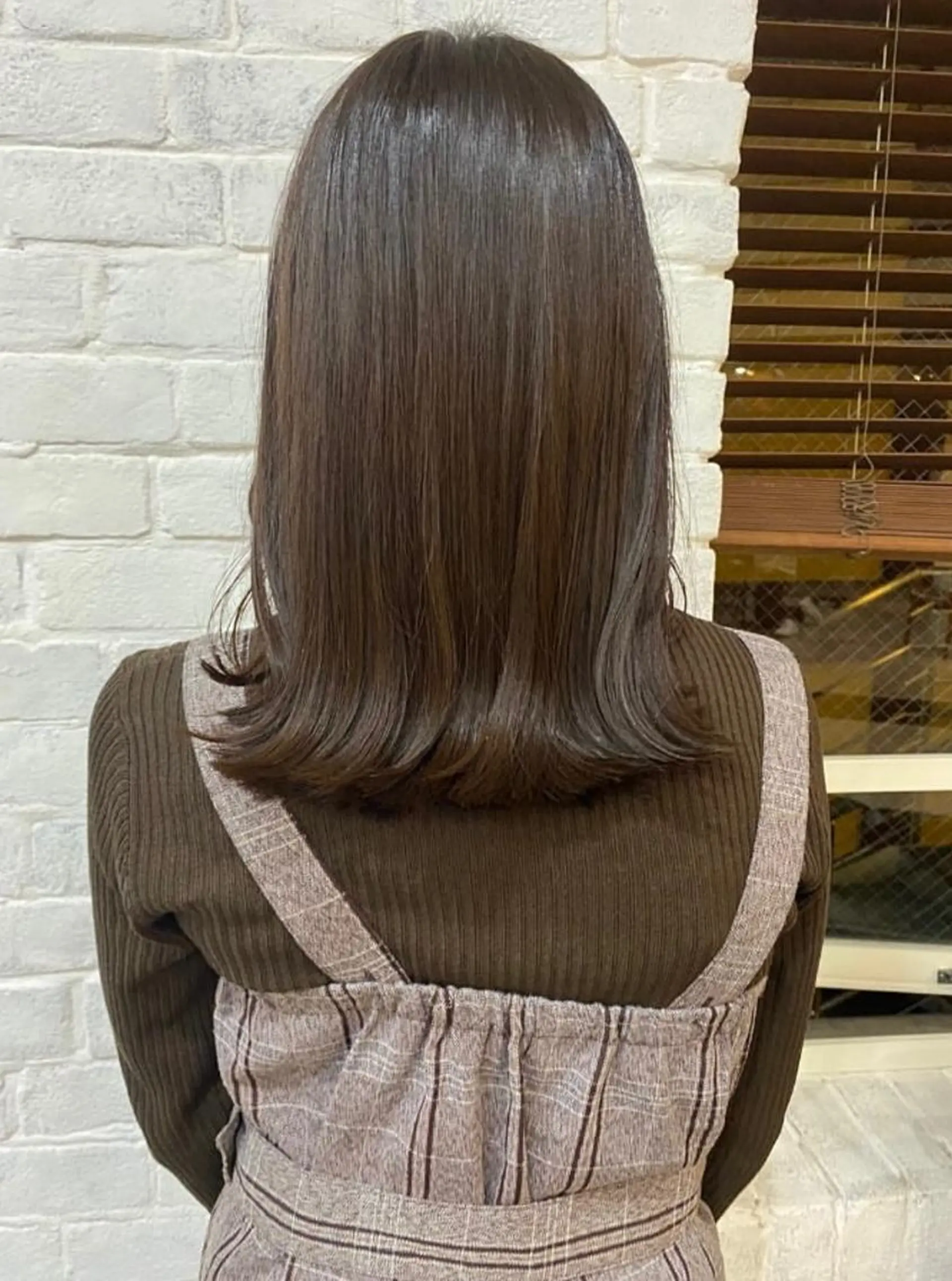 ミディアム 三浦 望のヘアスタイル