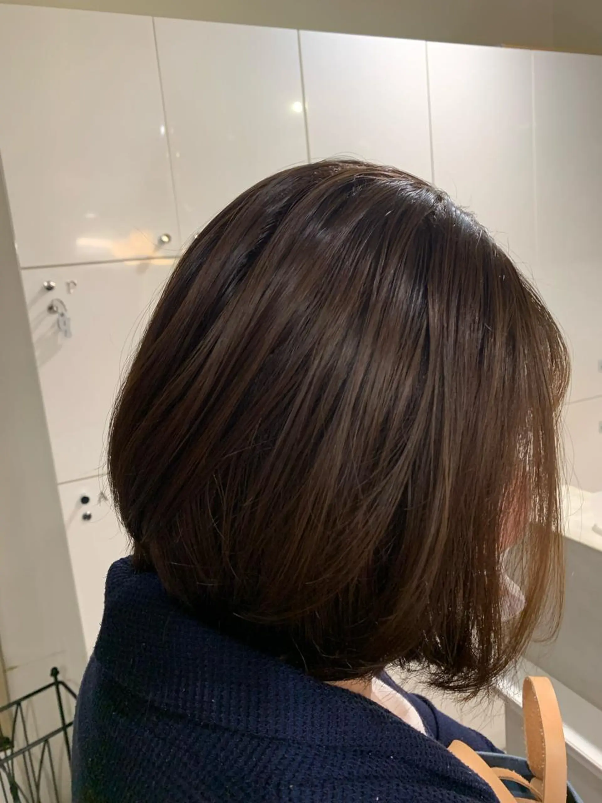 ミディアム カラー グレージュ 似合わせカット 小林愛奈のヘアスタイル