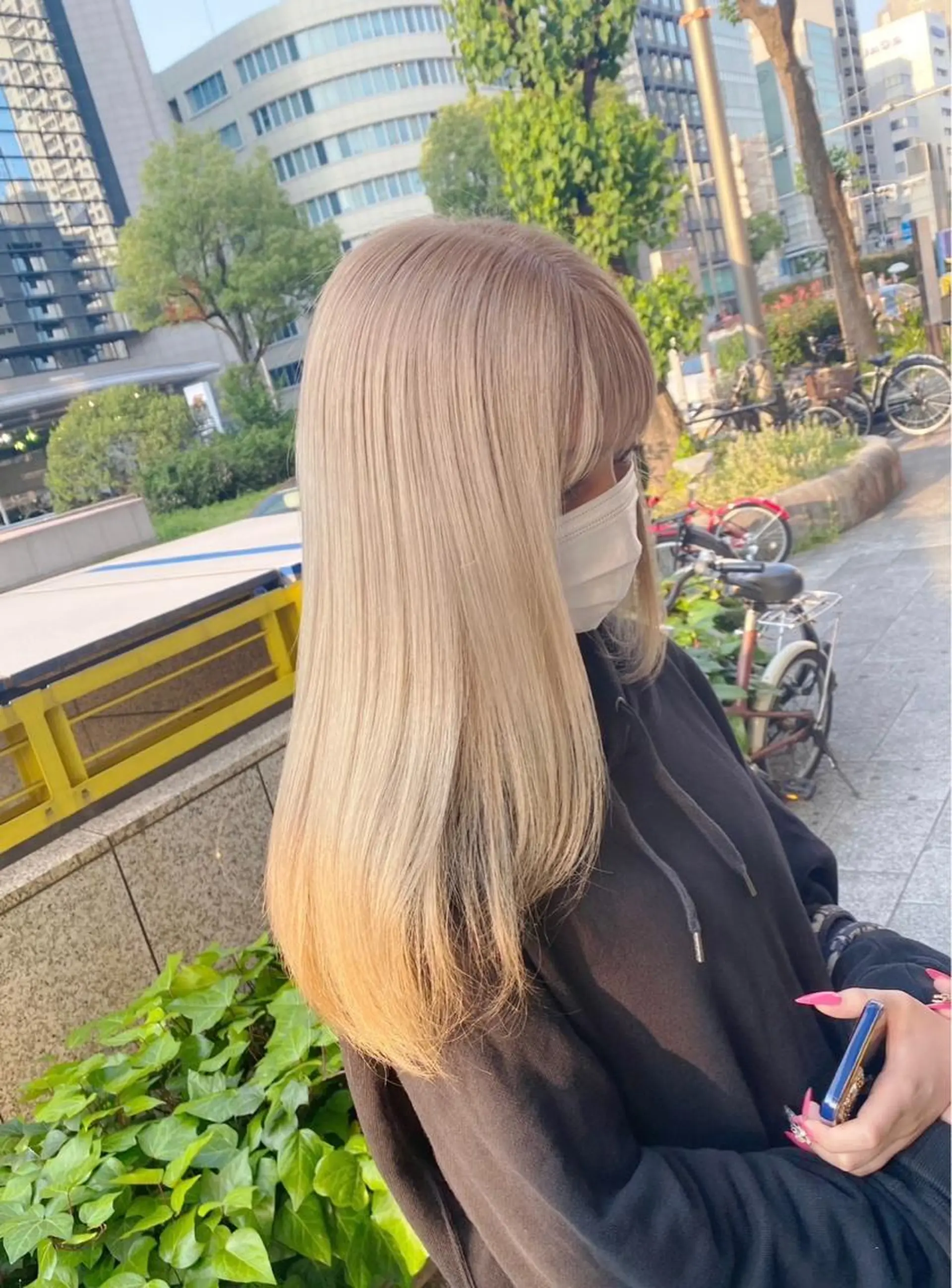 ロング カラー ベージュカラー ブロンド ブロンドベージュ ヘアカラー トリートメント ROBIN所属・指名数No.1 /NAOYAのヘアスタイル