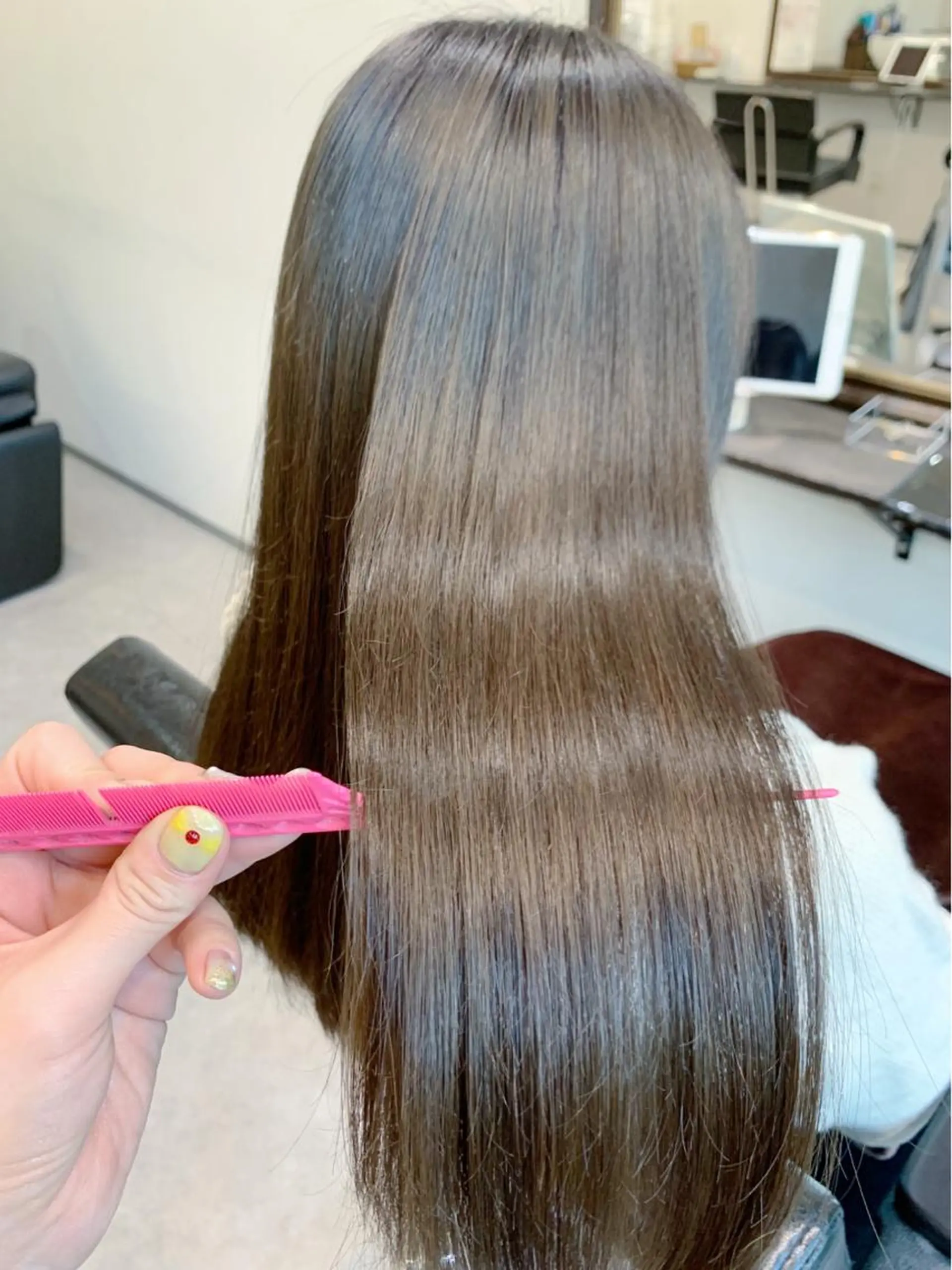 ロング カラー ベージュカラー オリーブベージュ トリートメント 酸熱トリートメント カット ヘアカラー トリートメント 酸熱トリートメント/ 髪質改善🌟玉井香奈のヘアスタイル