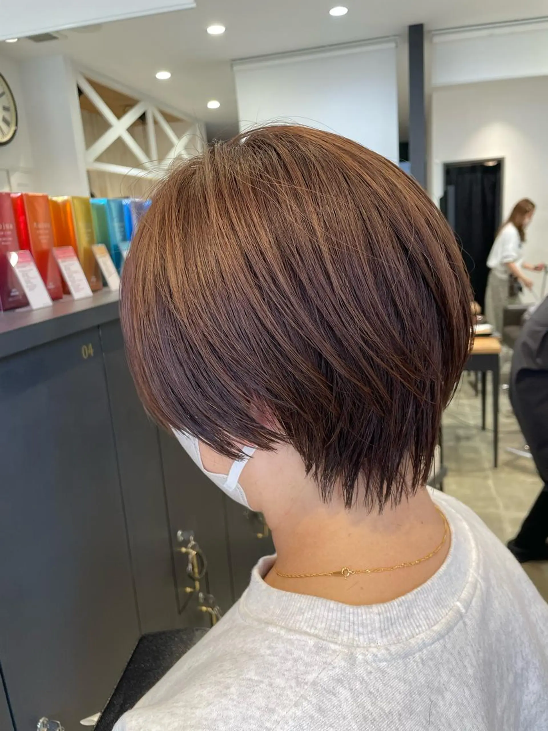 ショート カラー 鈴村 大介のヘアスタイル
