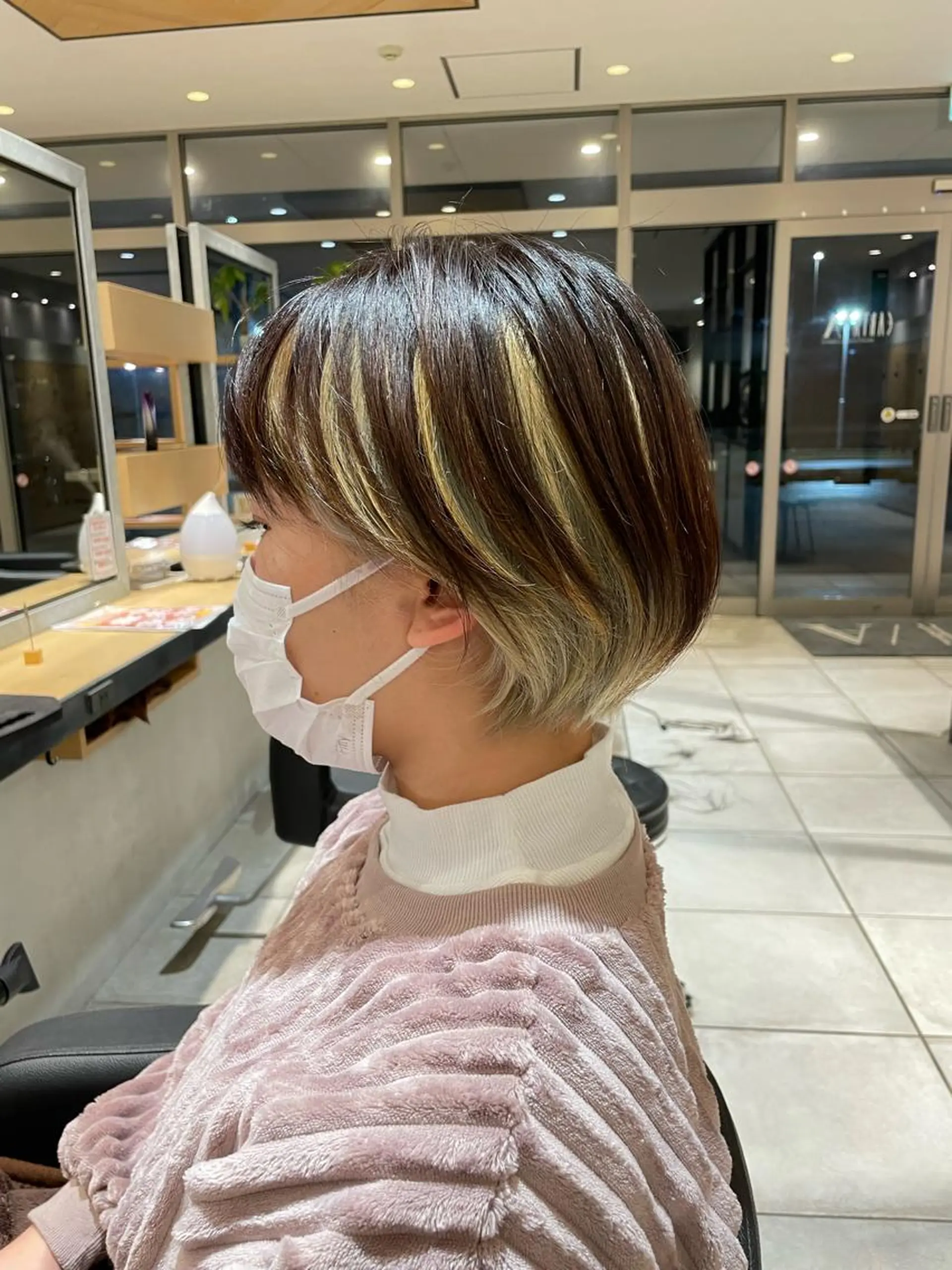 ショート カラー パーマ カット ヘアカラー パーマ トリートメント ヘアセット 渡部雄大 ショート／縮毛矯正のヘアスタイル