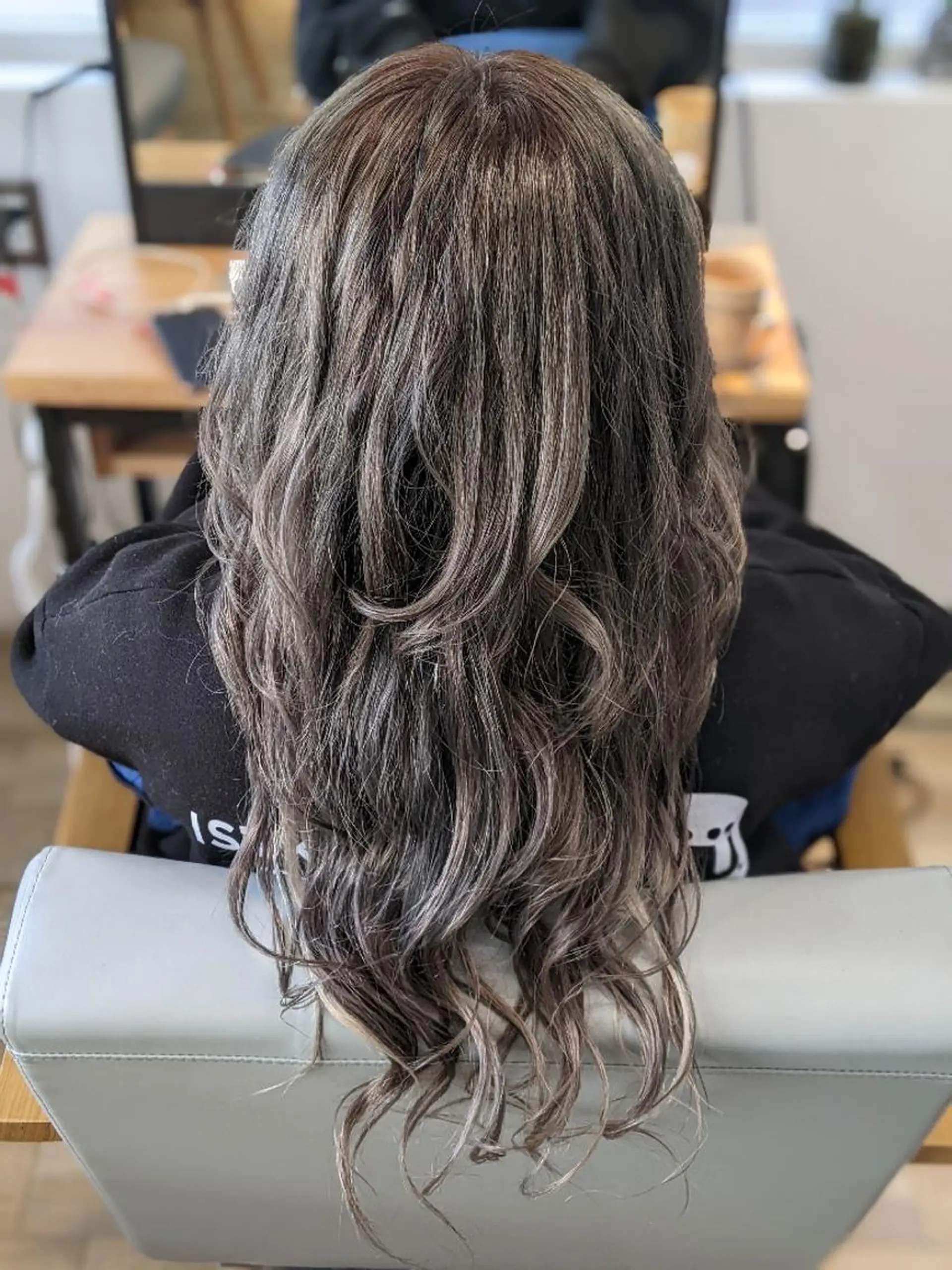 ロング カラー ブリーチ トリートメント Kokeshi/美髪 /脱毛/ヘッドスパのヘアスタイル