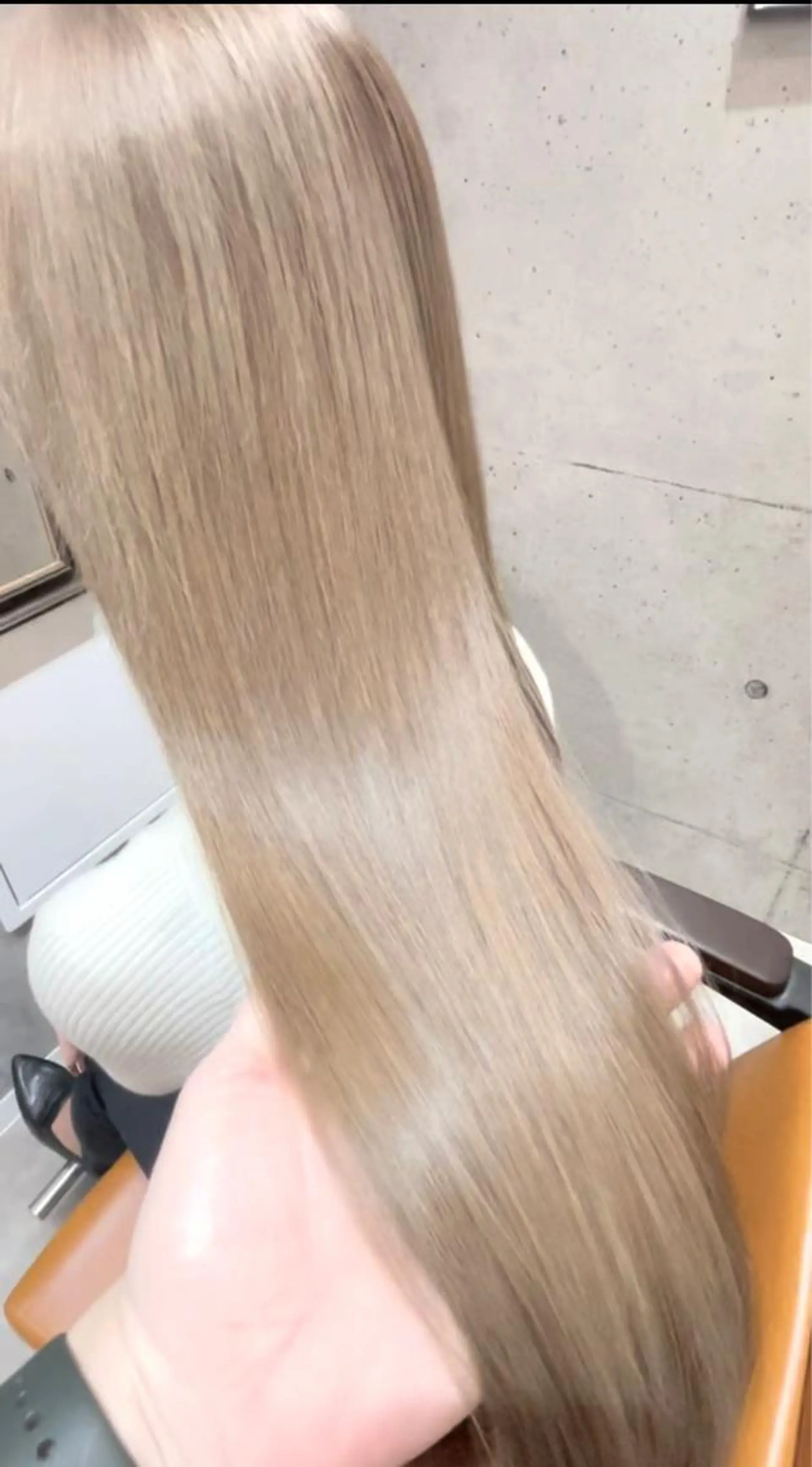 ロング ヘアカラー 🔷ブリーチバレイヤ ージュ🔷飯野達也のヘアスタイル