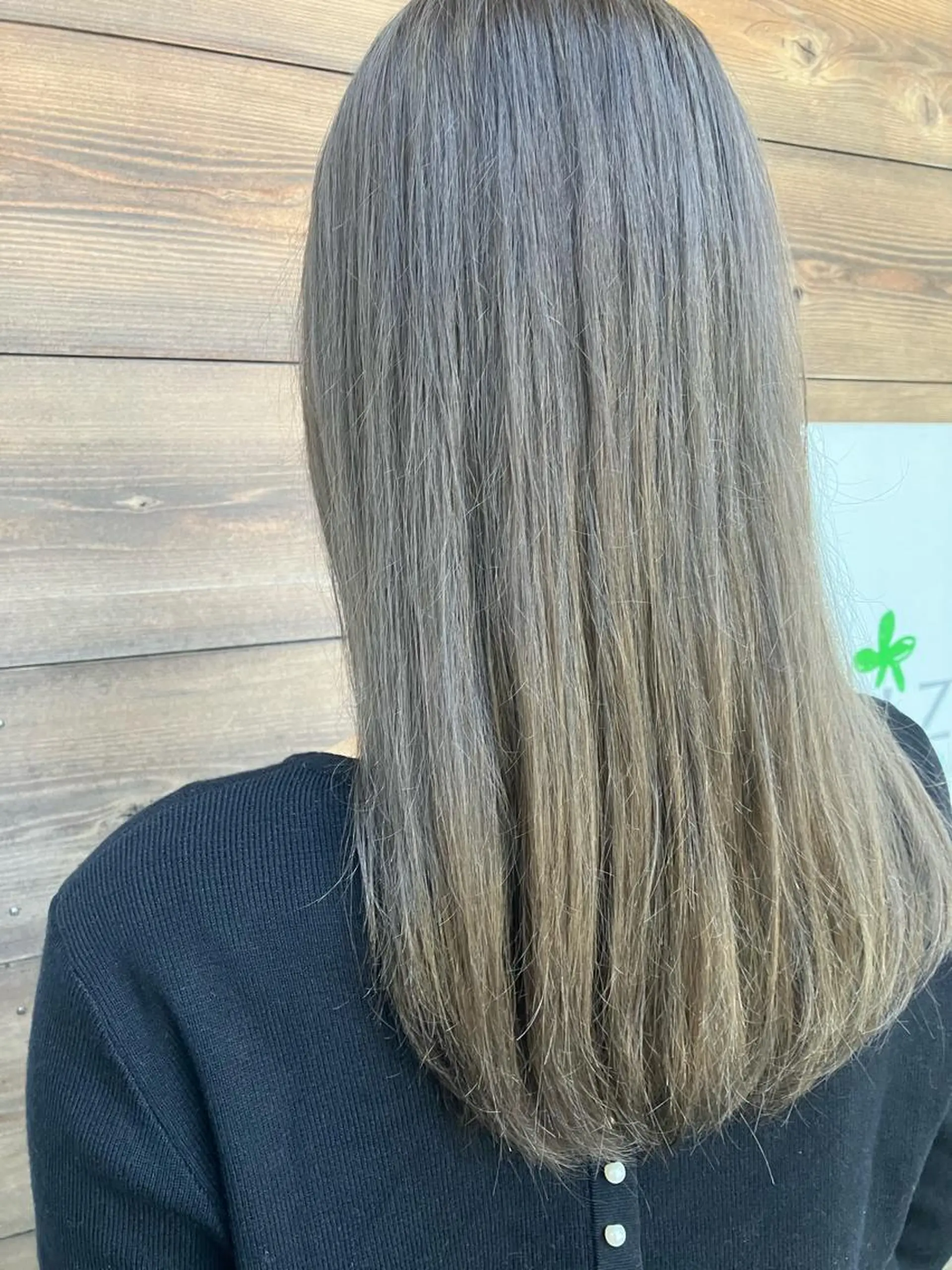 ロング カット ヘアカラー トリートメント 鈴木 香哉子のヘアスタイル