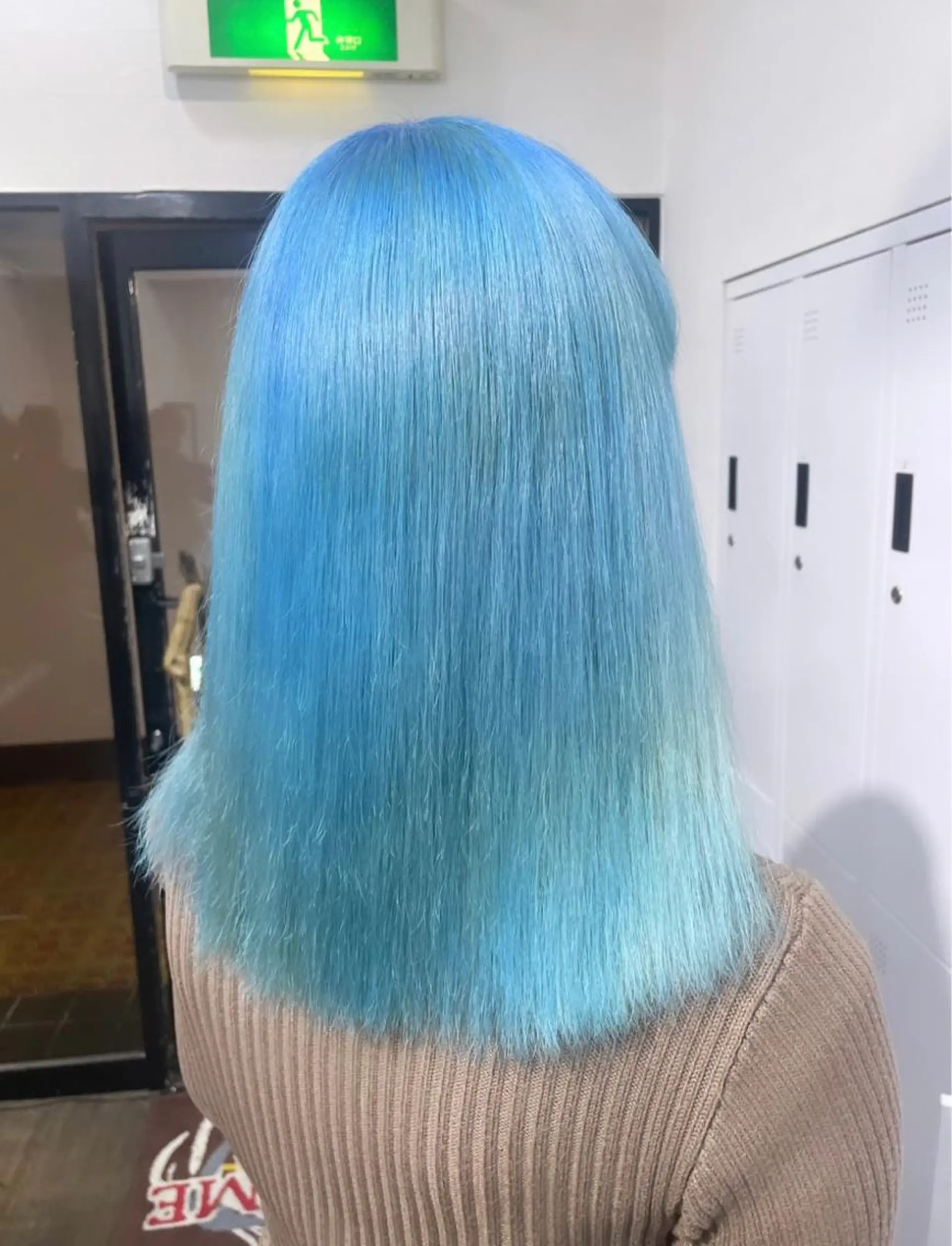 セミロング カラー ブリーチ ケアブリーチ ヘアカラー 🧠U-topia 西村彩🧠のヘアスタイル