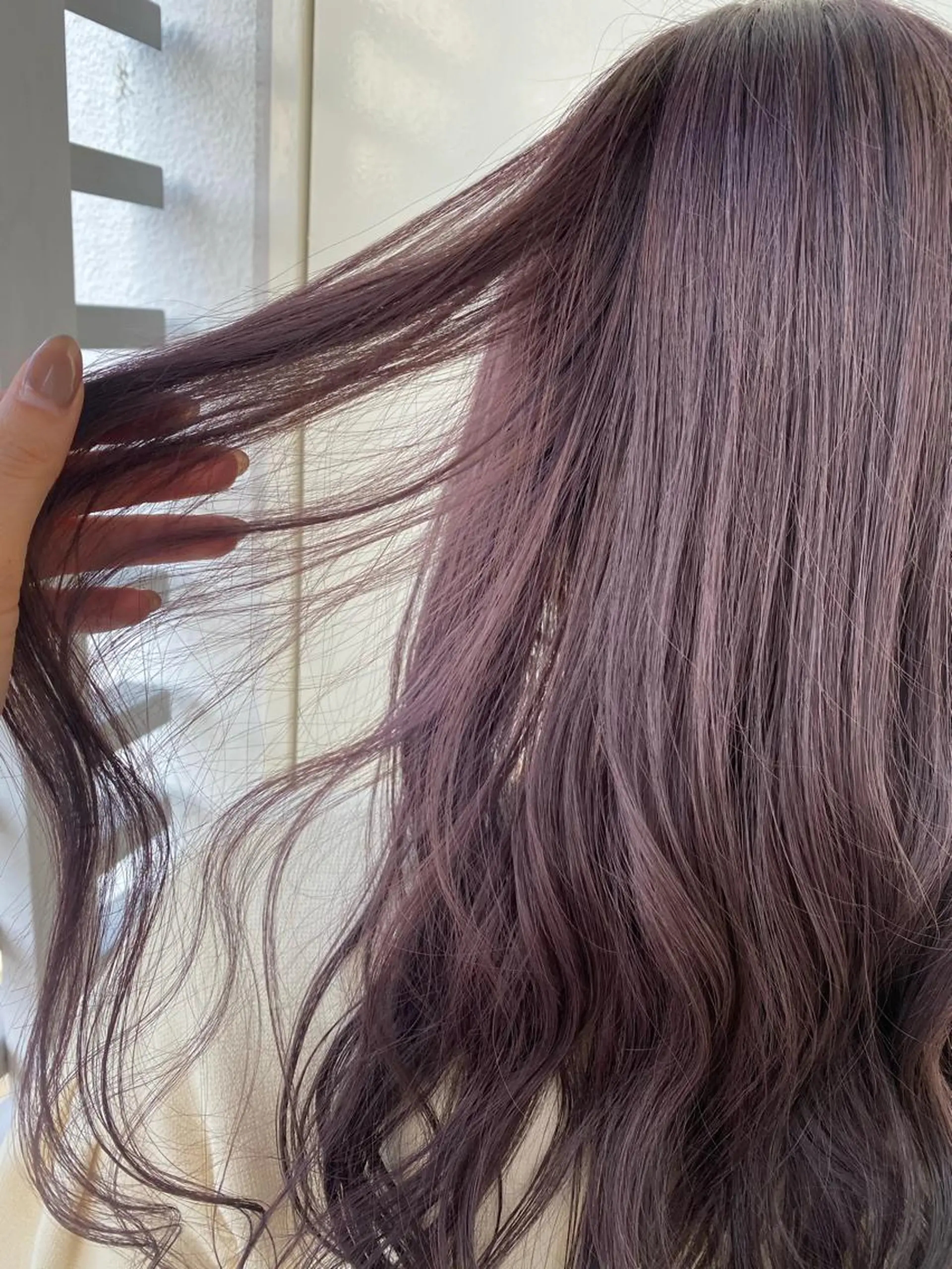 ロング カラー 韓国ヘア顔周りカット 艶髪ベージュtamaのヘアスタイル