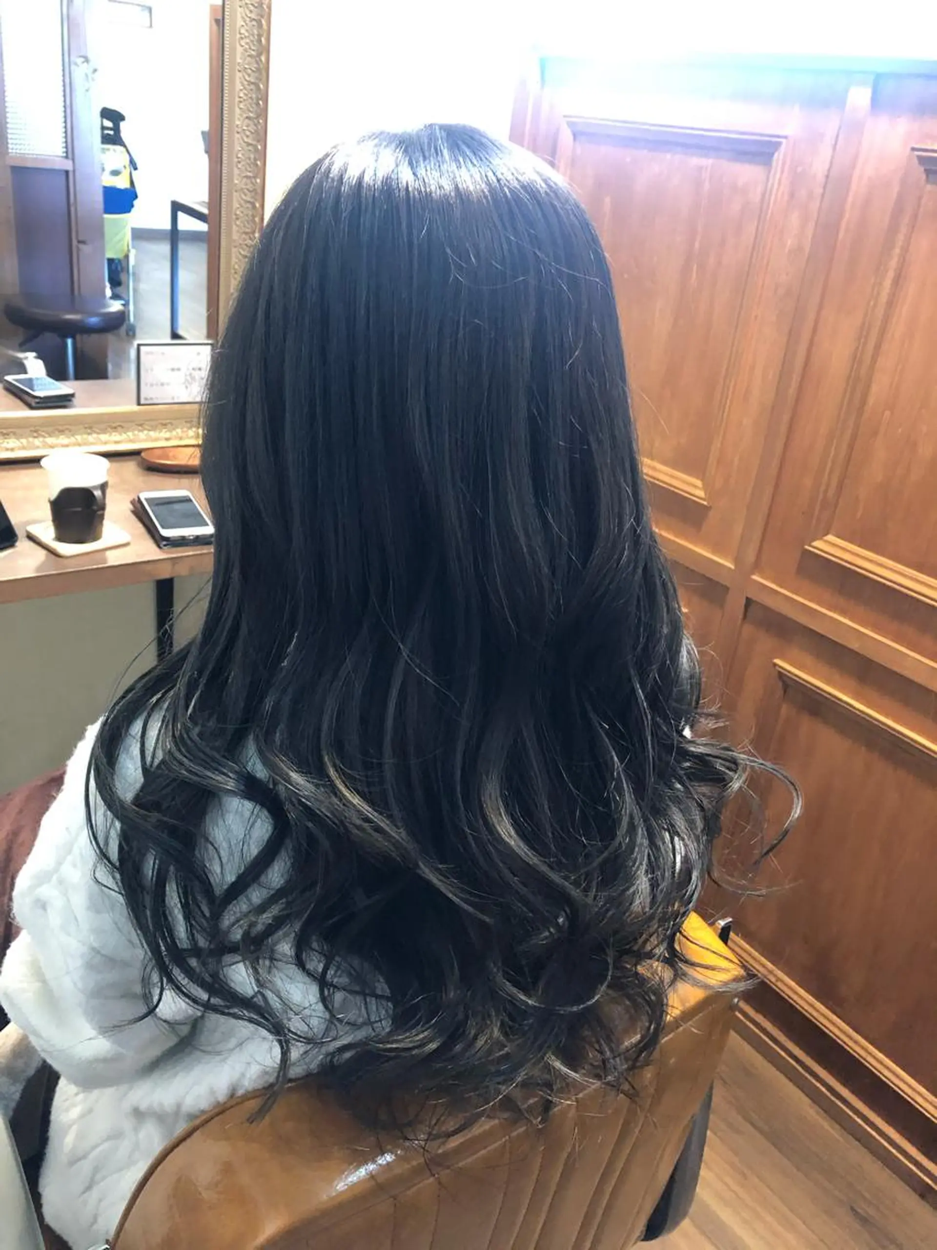 カラー 山本 純平のヘアスタイル