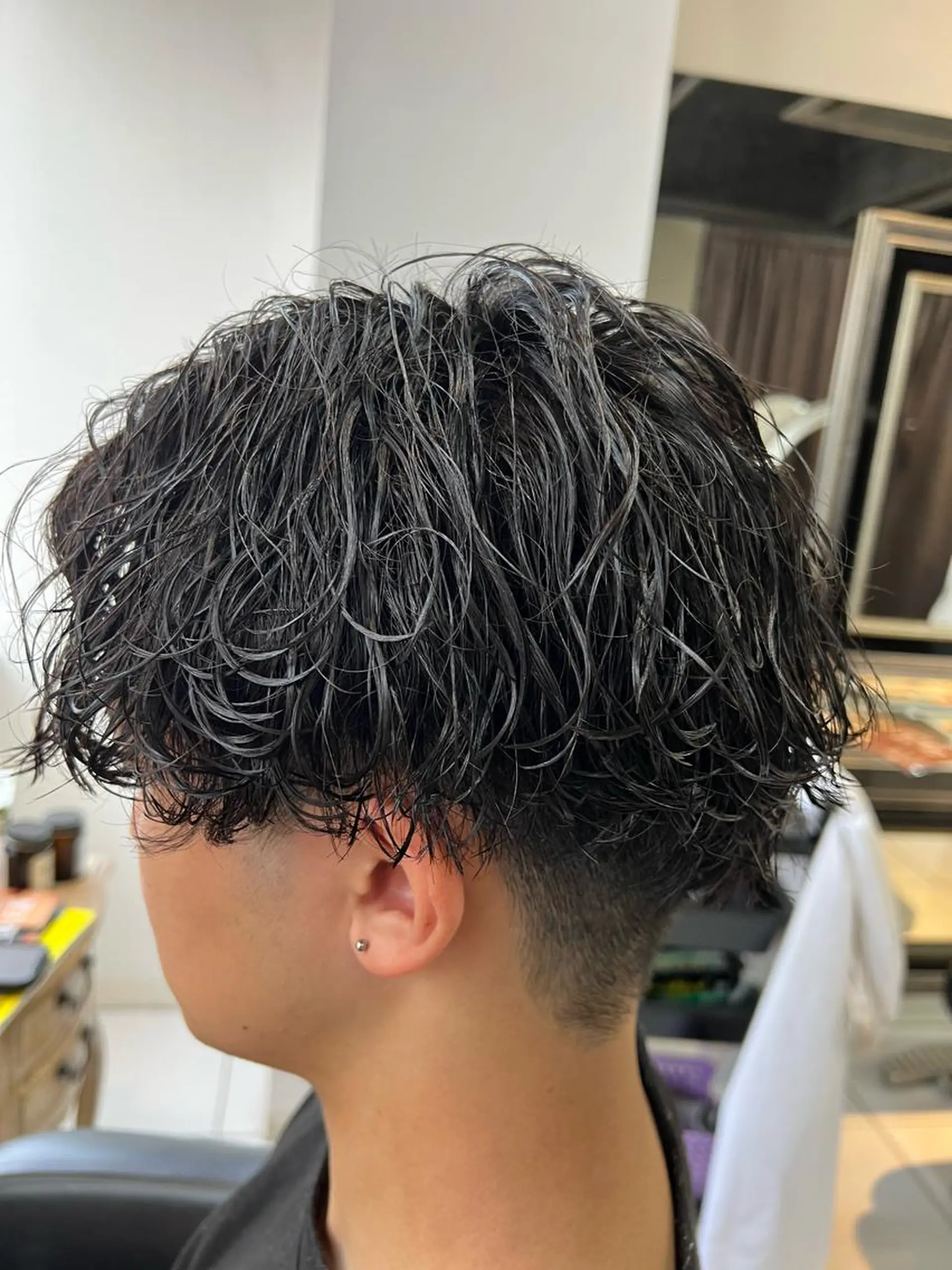 パーマ メンズ センターパート フェードカット カルマパーマ マッシュ メンズパーマ カット パーマ パーマ特化美容師 茂木広幸のヘアスタイル