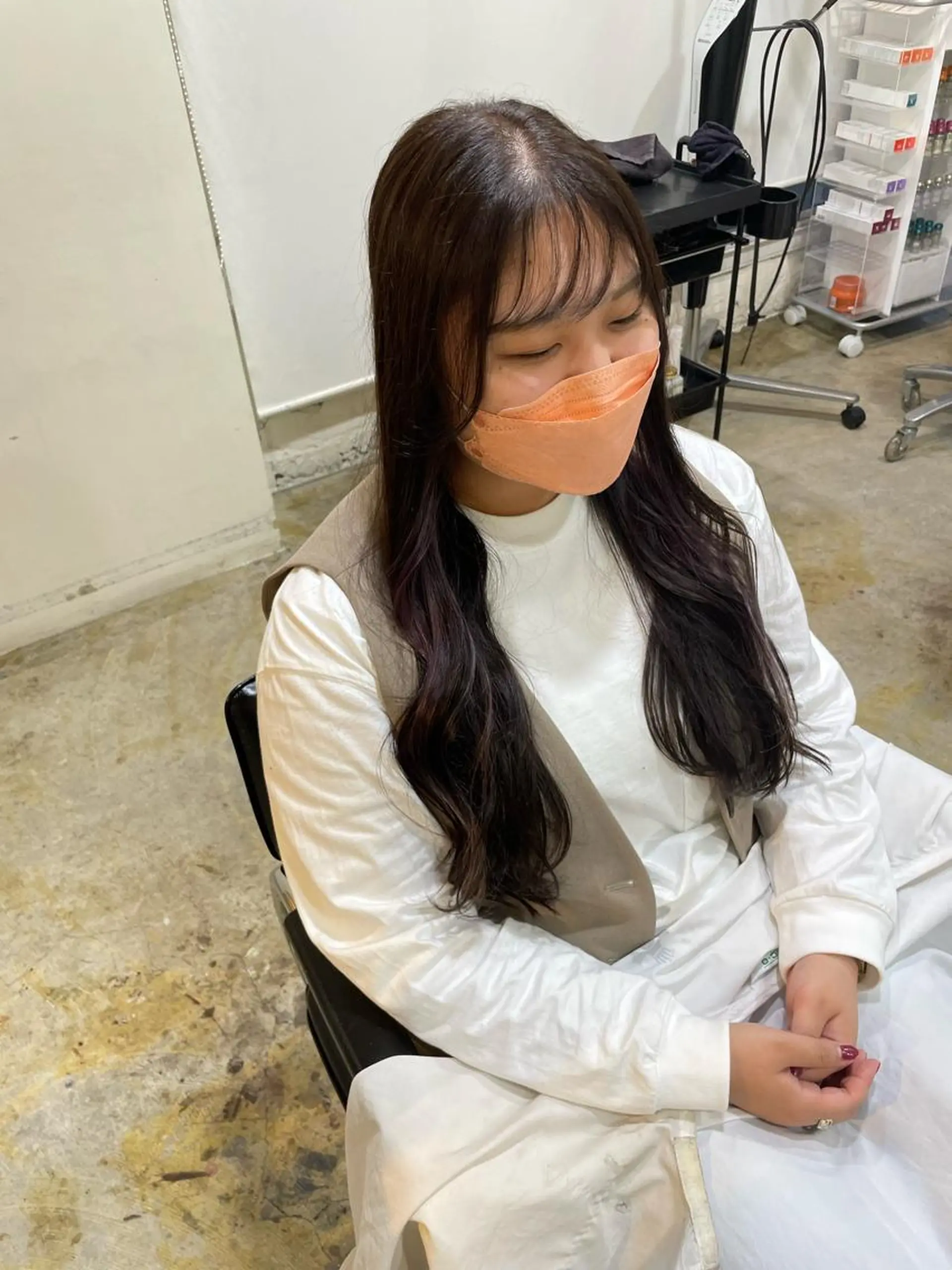 ロング カラー ブリーチ ラベンダーカラー ピンクカラー ピンクラベンダー ヘアカラー トリートメント MIOベージュカラー 柔らかいカラーのヘアスタイル