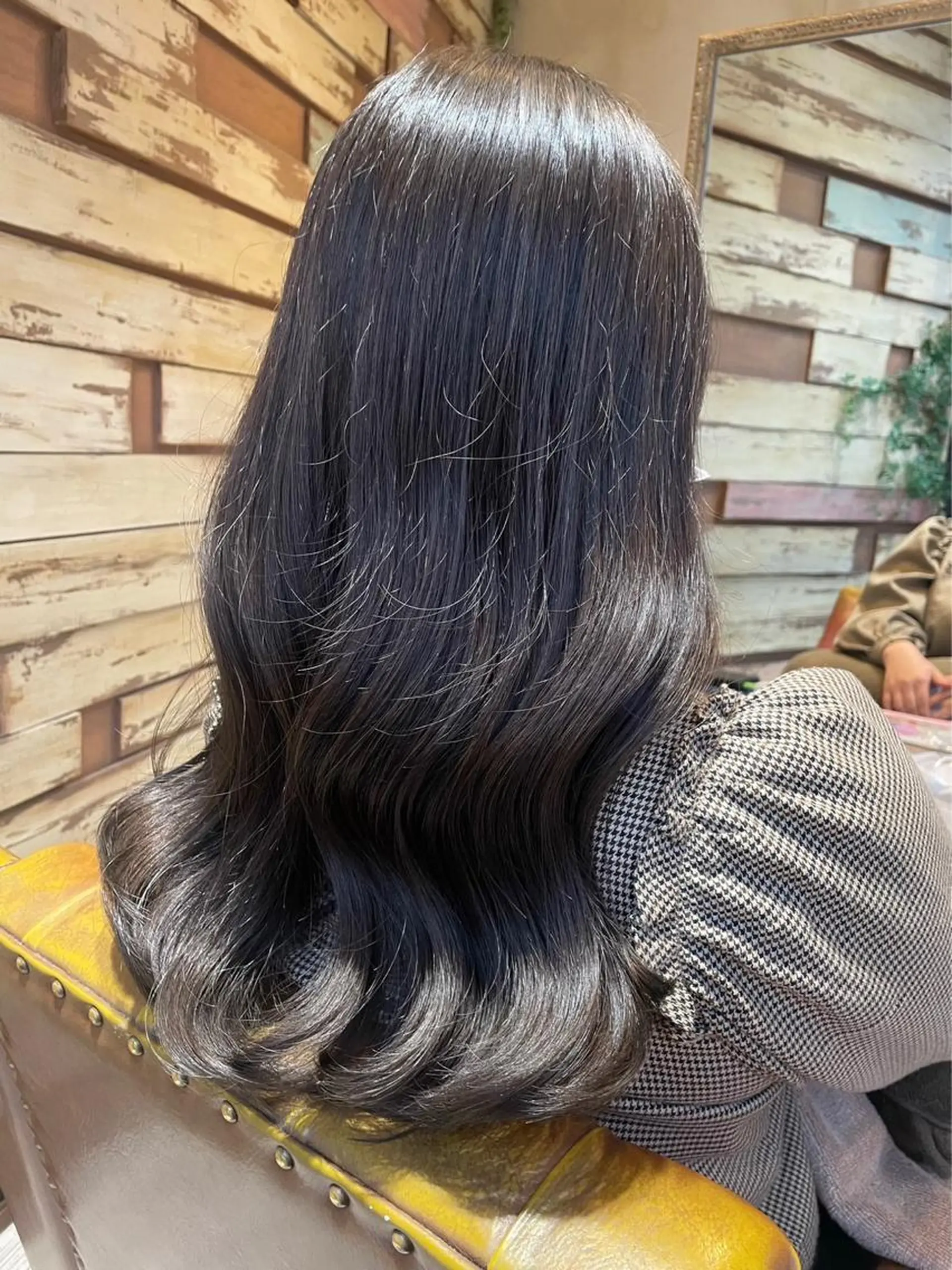 カラー 美濃 咲穂のヘアスタイル