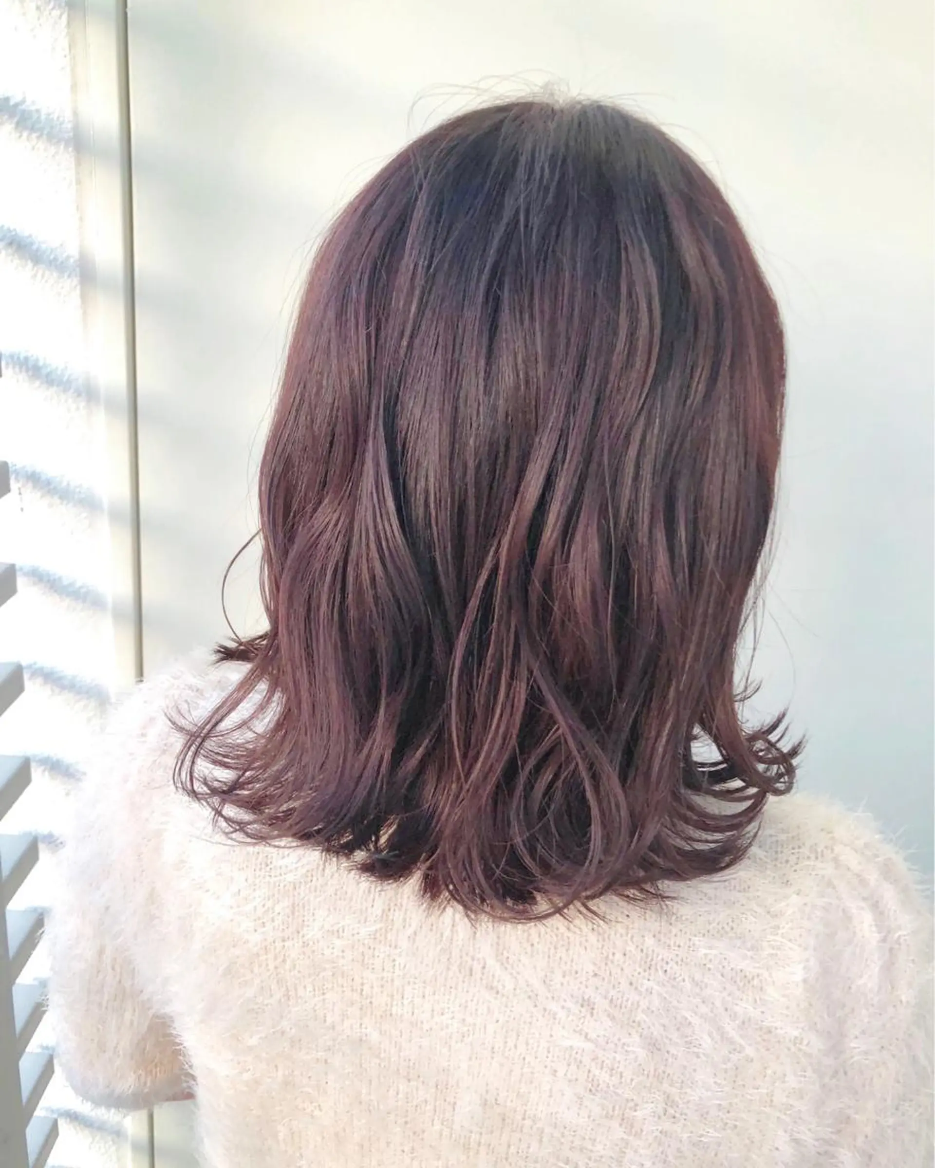 ミディアム カラー 韓国ヘア顔周りカット 艶髪ベージュtamaのヘアスタイル