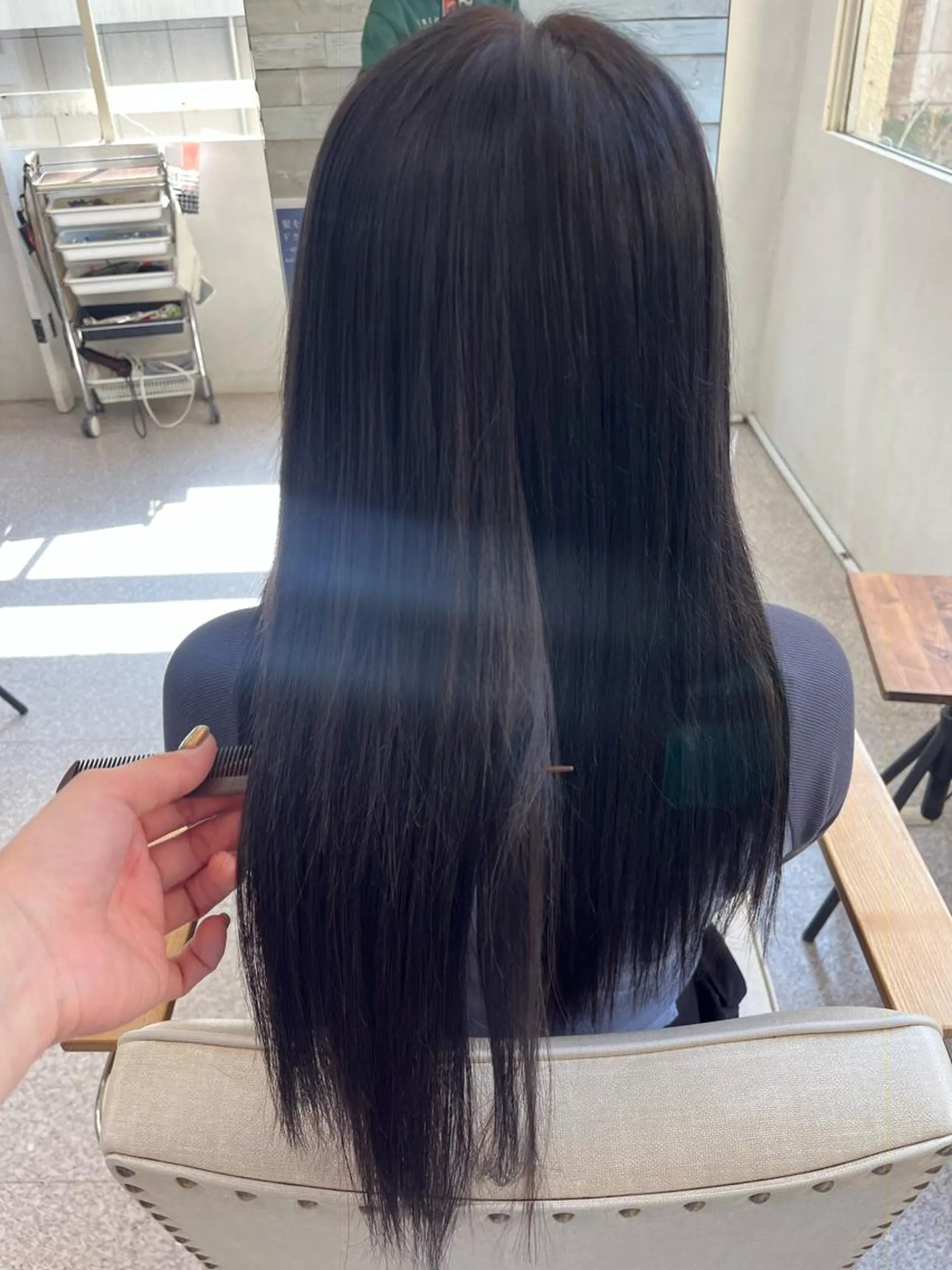 ロング カラー カット ヘアカラー エクステ ハイトーン 💭黒崎ハルカのヘアスタイル