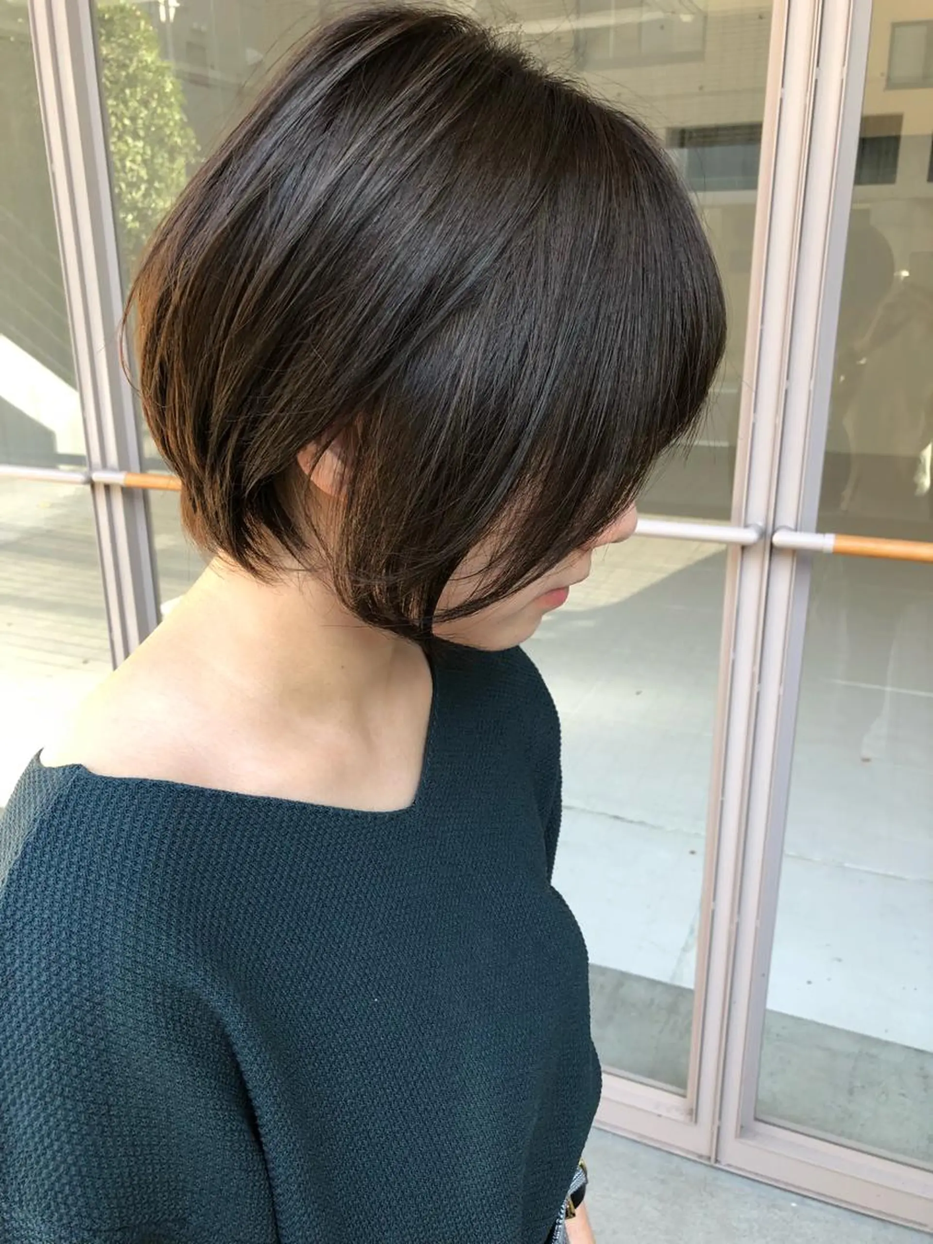 ショート カラー THE DAY所属・AKI HASHIMOTOのヘアスタイル