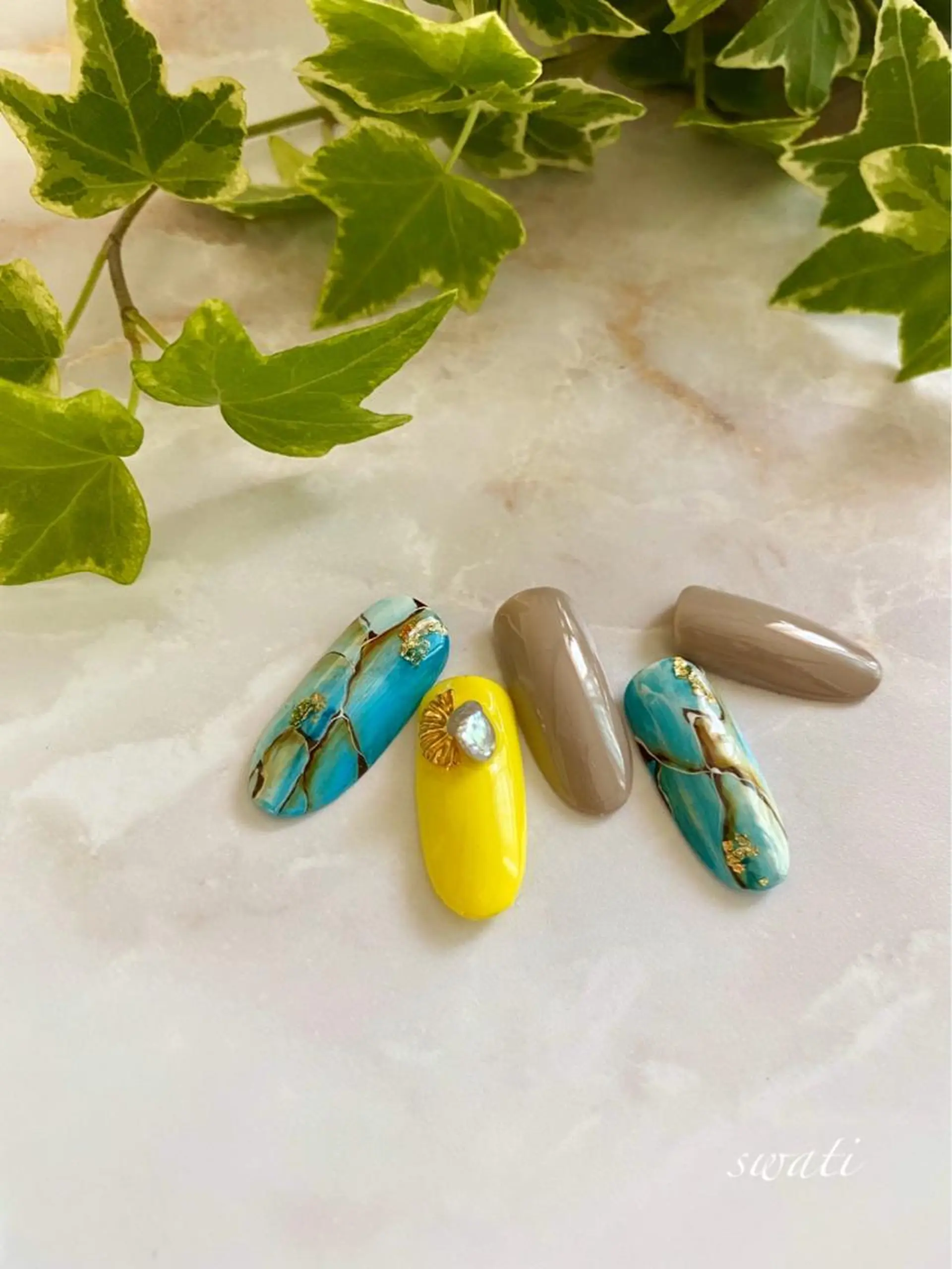 ネイル アートネイル オフィスネイル シンプルネイル 春ネイル 夏ネイル yuko （ネイリスト）のネイルデザイン