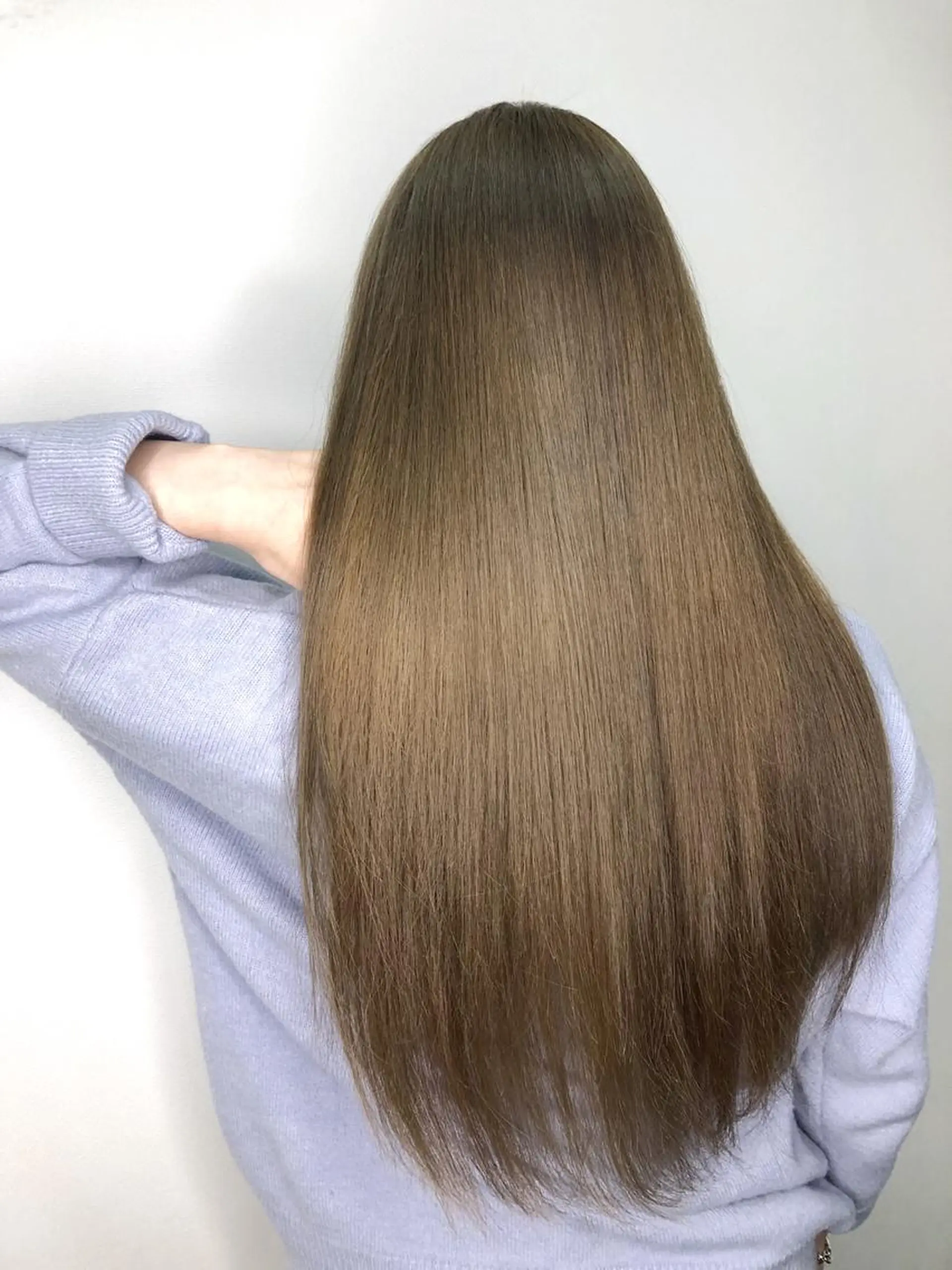 ロング カラー 縮毛矯正 トリートメント 服部 樹季のヘアスタイル