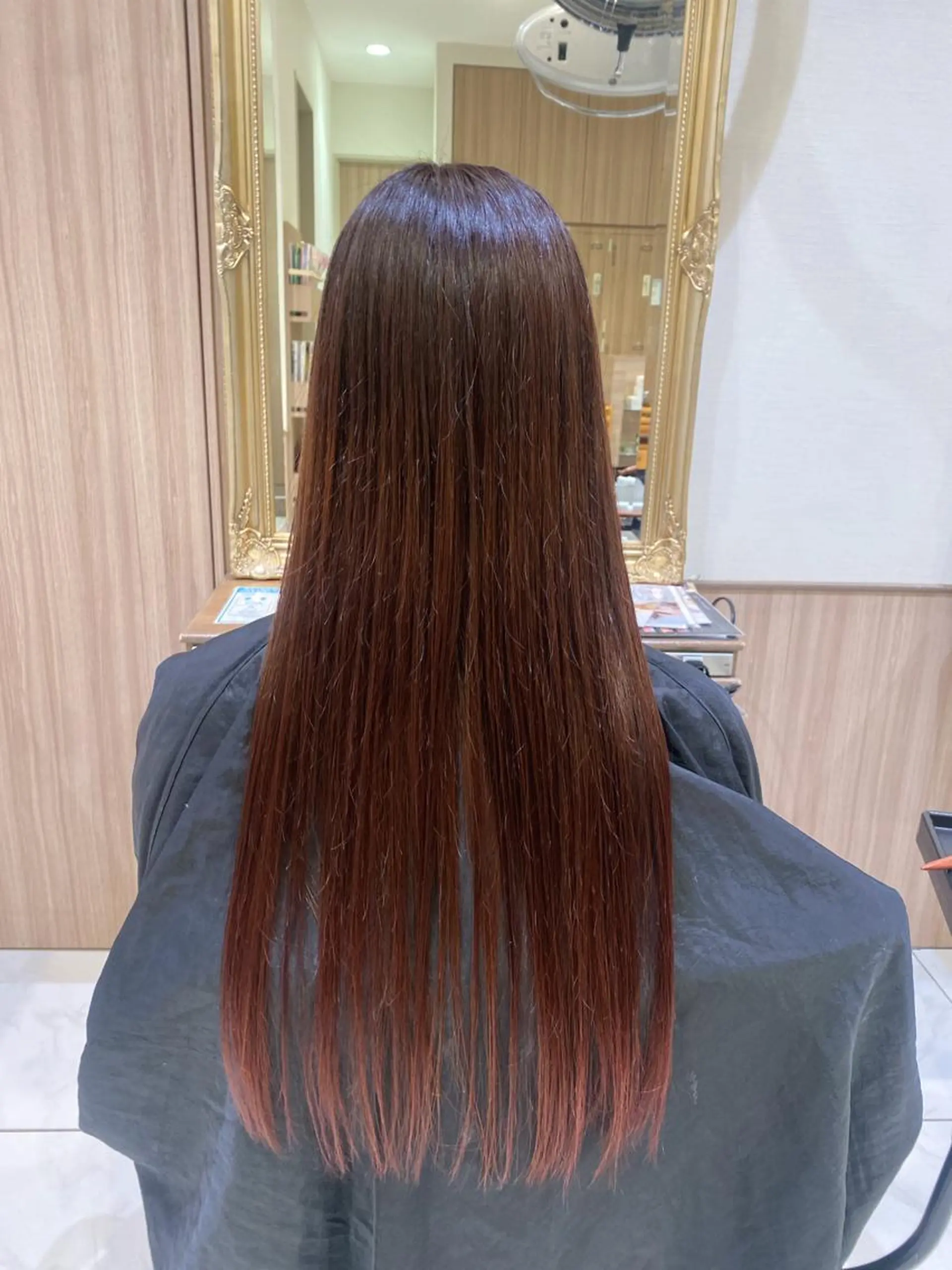 ロング カラー 古川 琴美のヘアスタイル