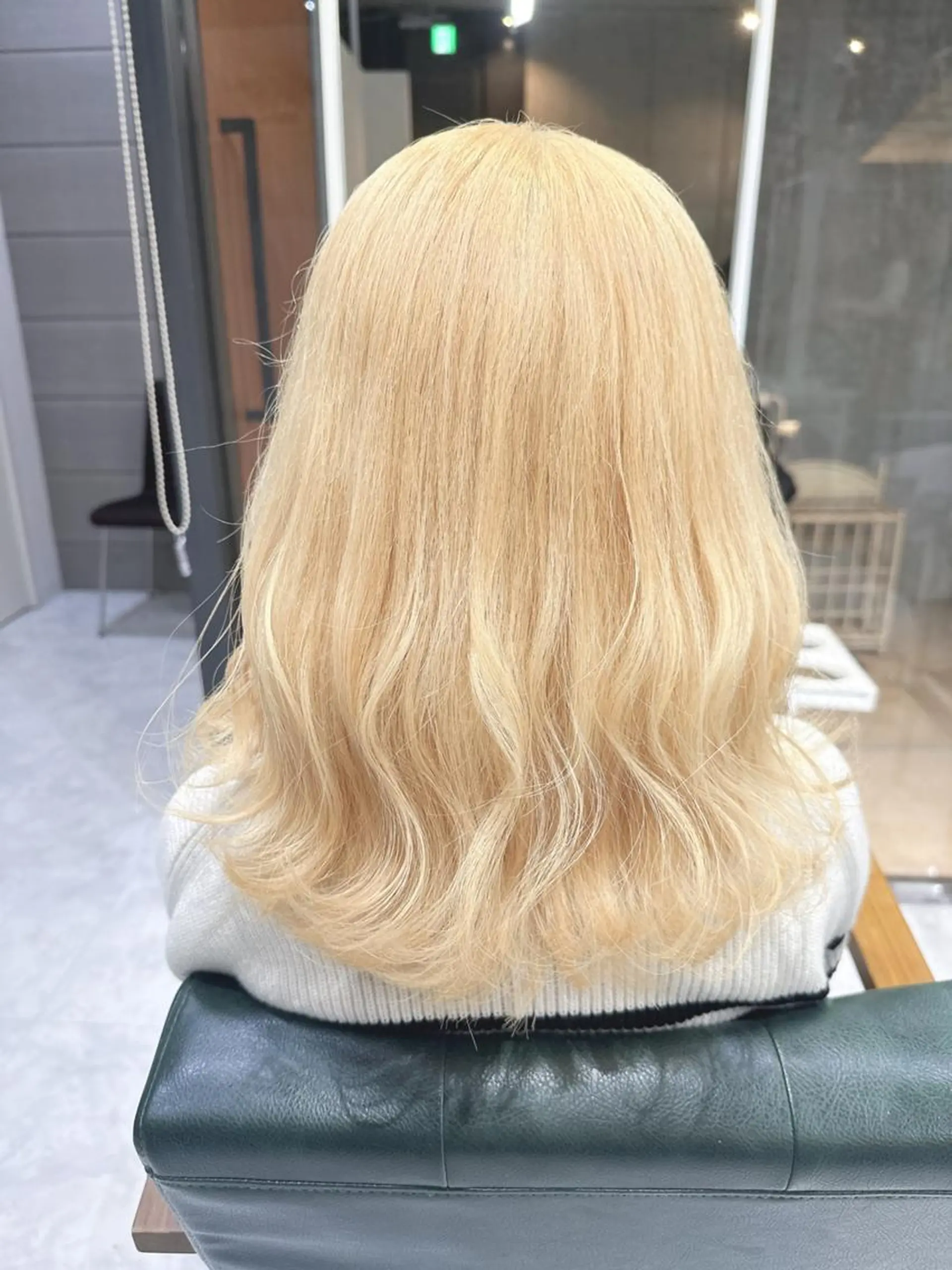 カラー ミディアム ヘアアレンジ ブリーチ ブロンド モテ髪透明感❤️ デイズヘアカラーのヘアスタイル