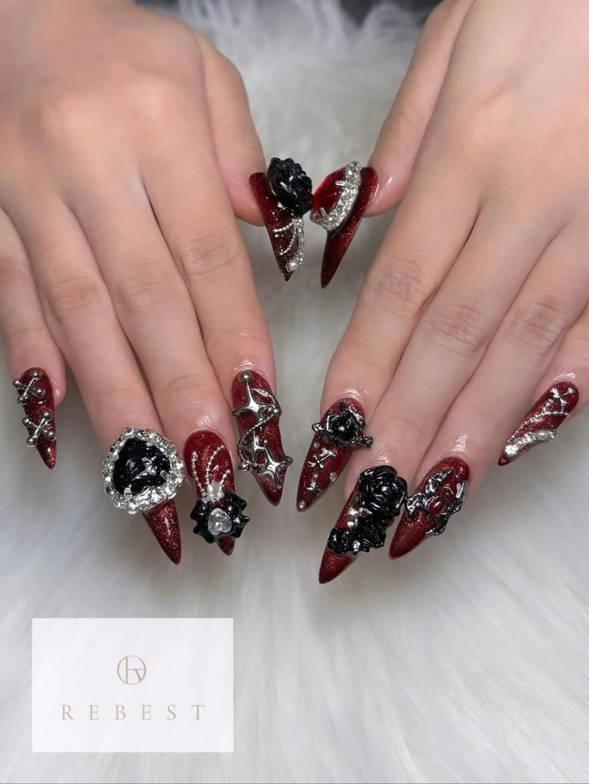 ネイル REBEST南森町 nail🪽のネイルデザイン