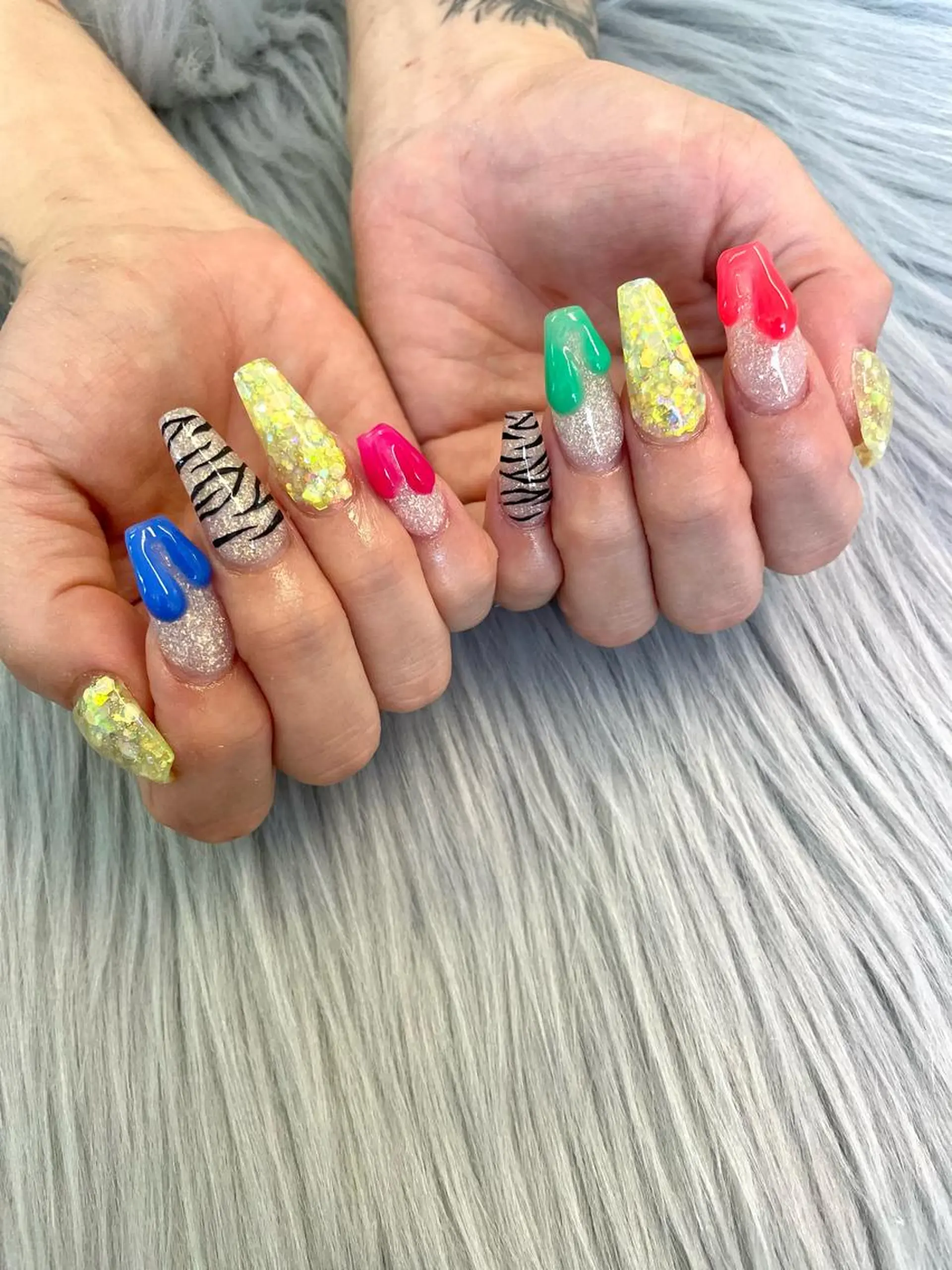 ネイル MADIA所属・MADIA SHIANのネイルデザイン