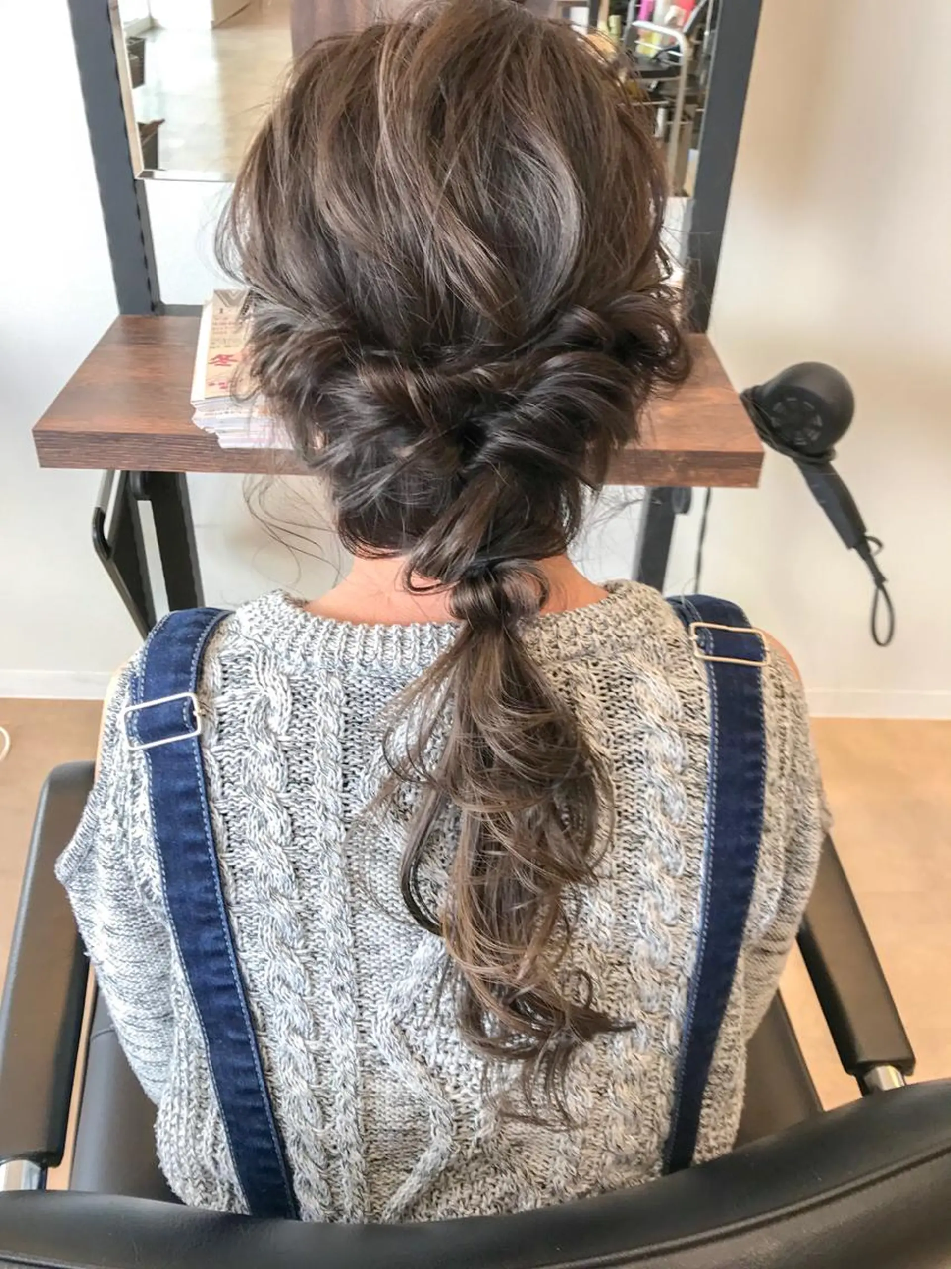 ロング カラー ヘアアレンジ 伊藤 裕貴のヘアスタイル