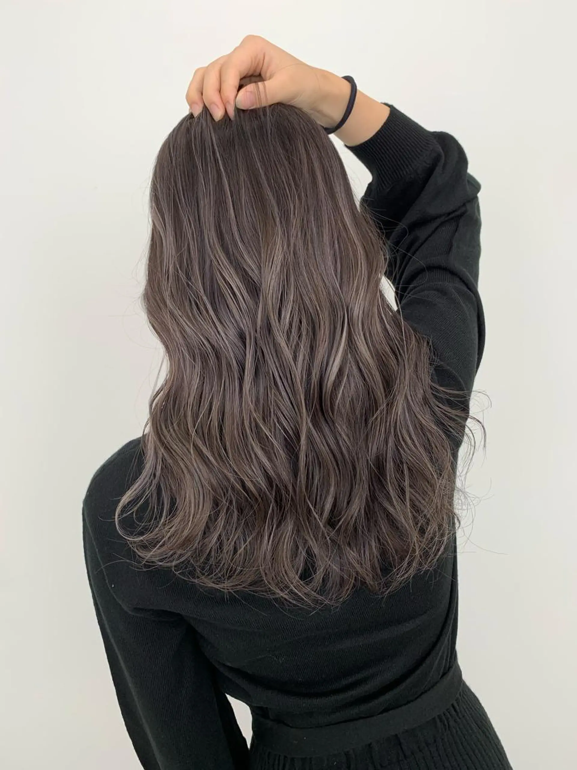 セミロング ハイライト BOTANIUM by Rr SALON所属・山田 絵里菜のヘアスタイル