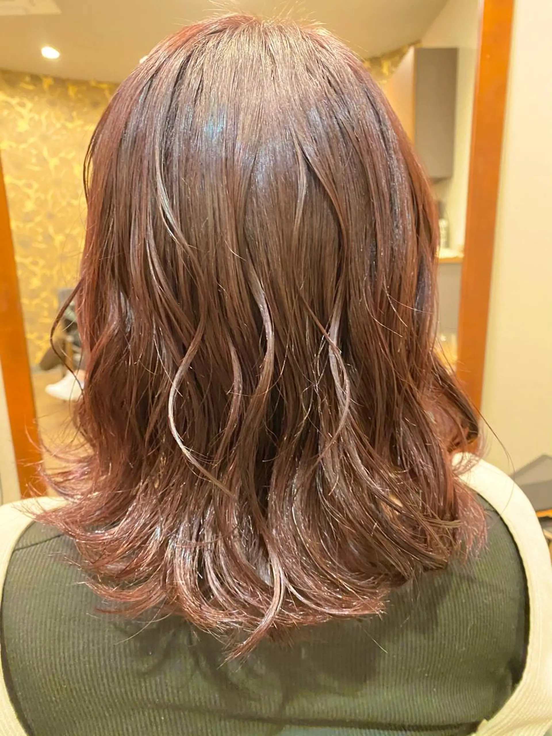 セミロング カラー ヘアアレンジ Design Color🐰アユミのヘアスタイル