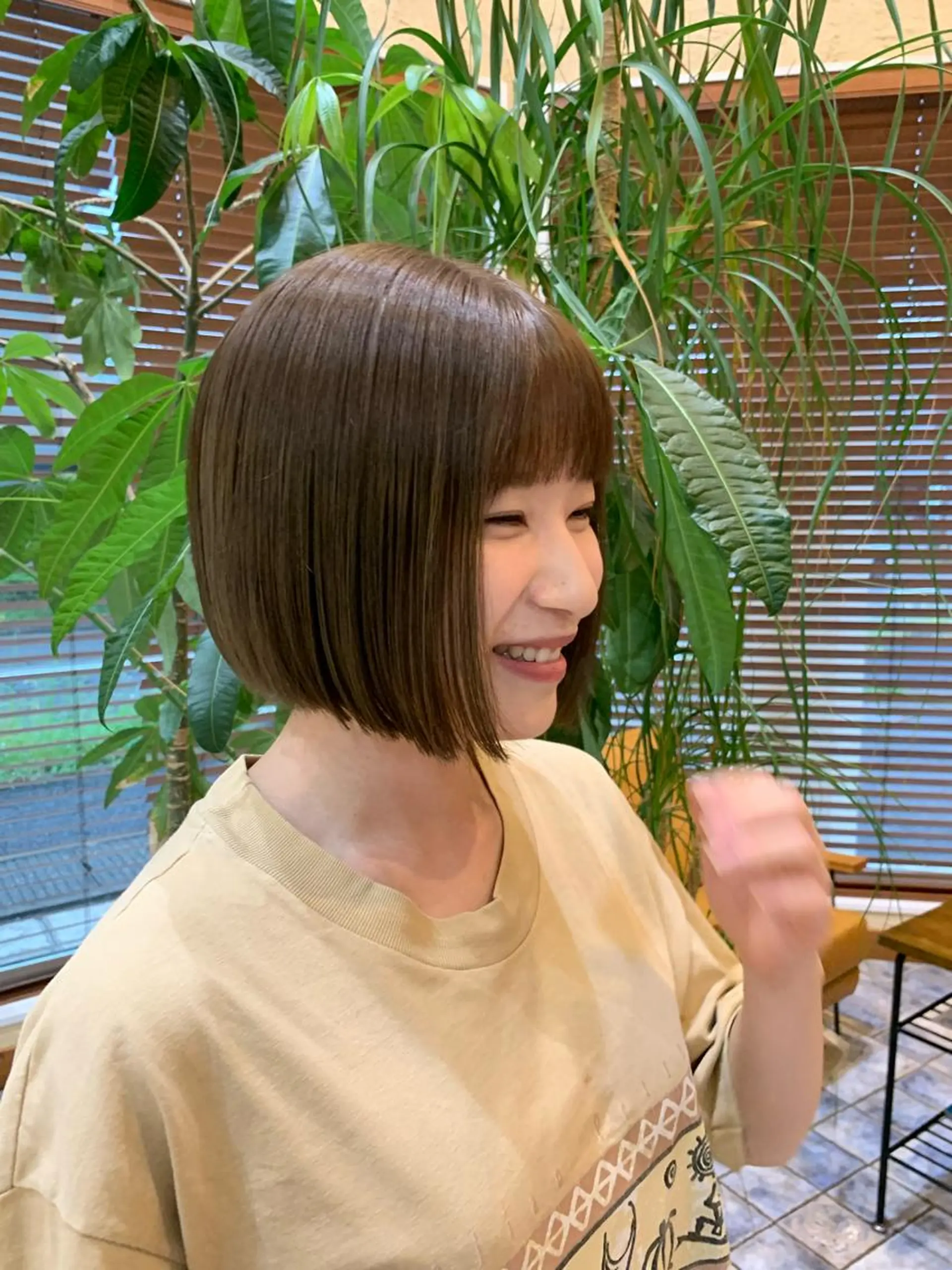 ショート カラー ボブ longtemps所属・カワサキ マホのヘアスタイル