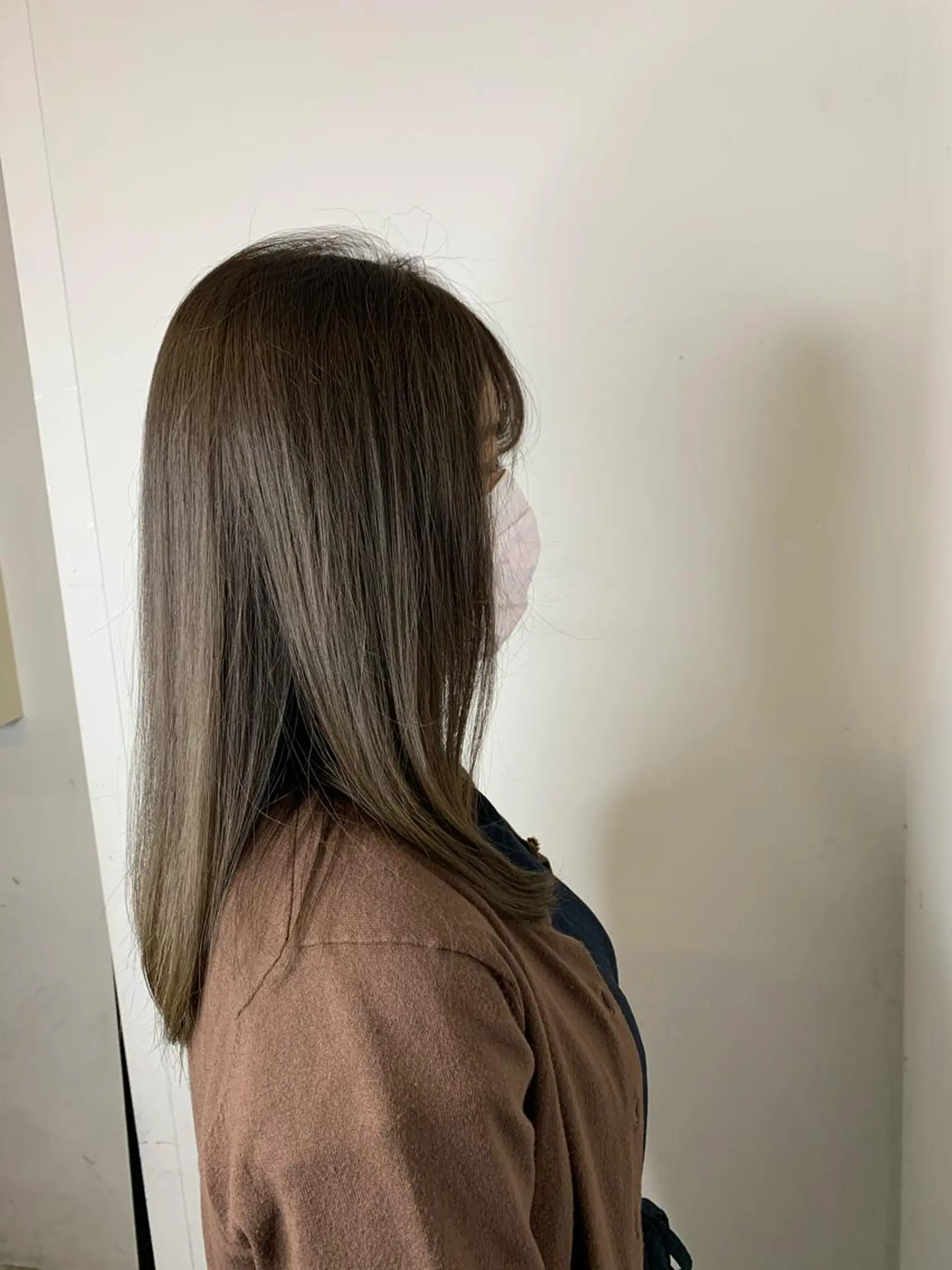 ロング メンズバレイヤージュ 斉藤春のヘアスタイル