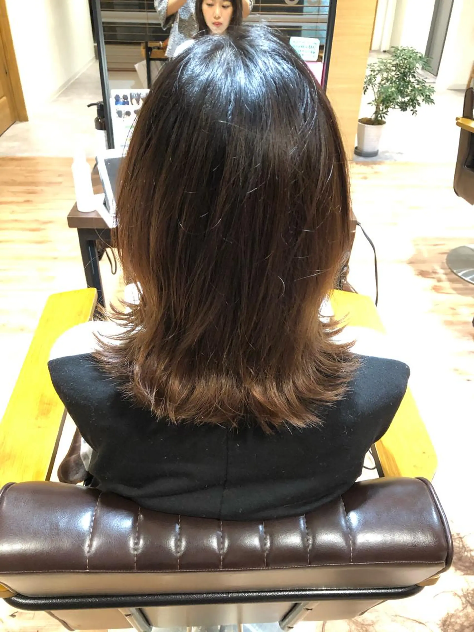 ミディアム カラー グラデーションカラー くせ毛 外ハネヘア Live店長 yumenaのヘアスタイル