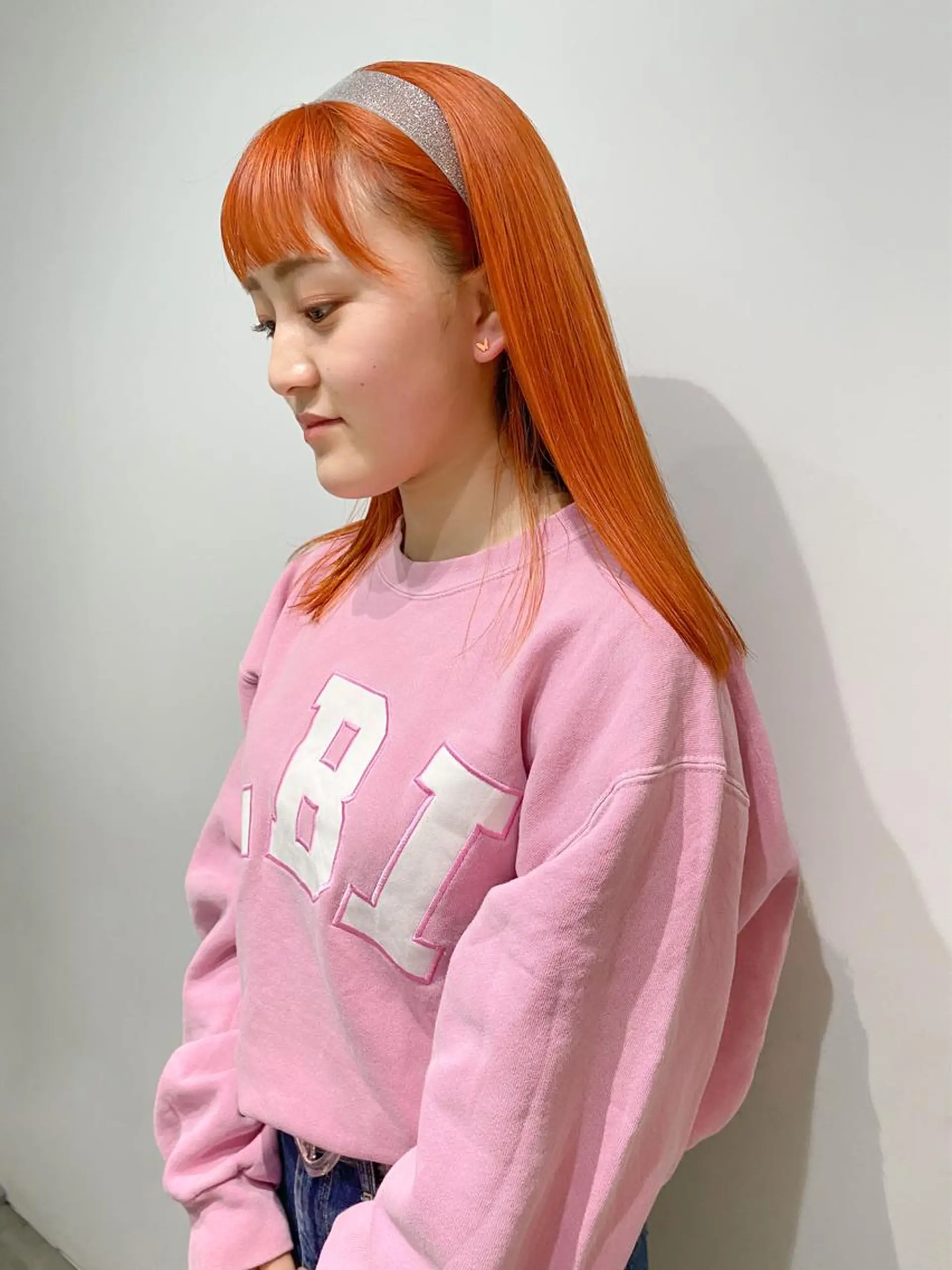 セミロング カラー ヘアアレンジ ブリーチ オレンジ Nancy所属・束感まつげ❤︎ あみのマツエク・マツパデザイン