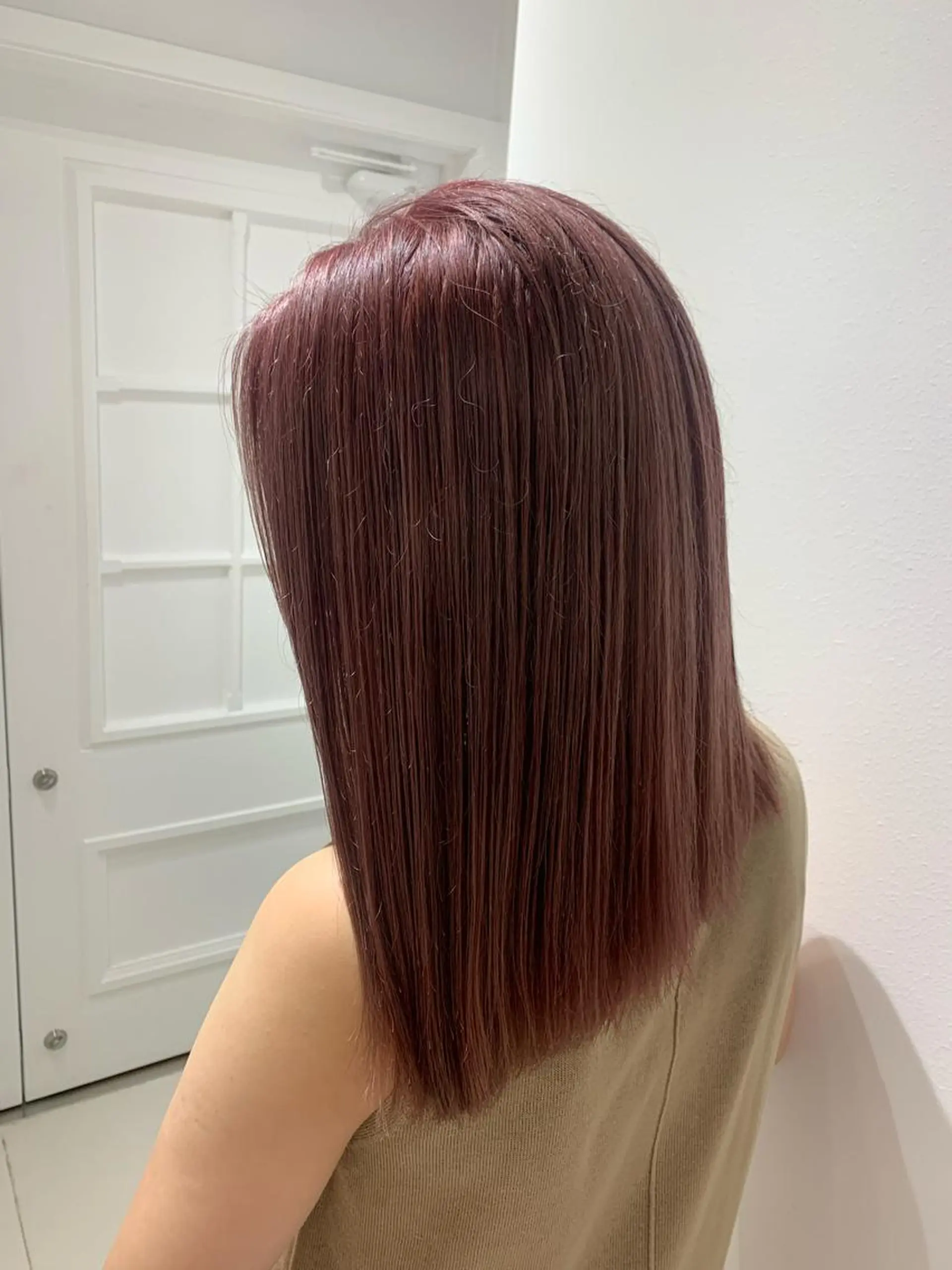 ミディアム カラー ベージュカラー ダブルカラー ピンクカラー ピンクベージュ chapi所属・矢田 沙希のヘアスタイル