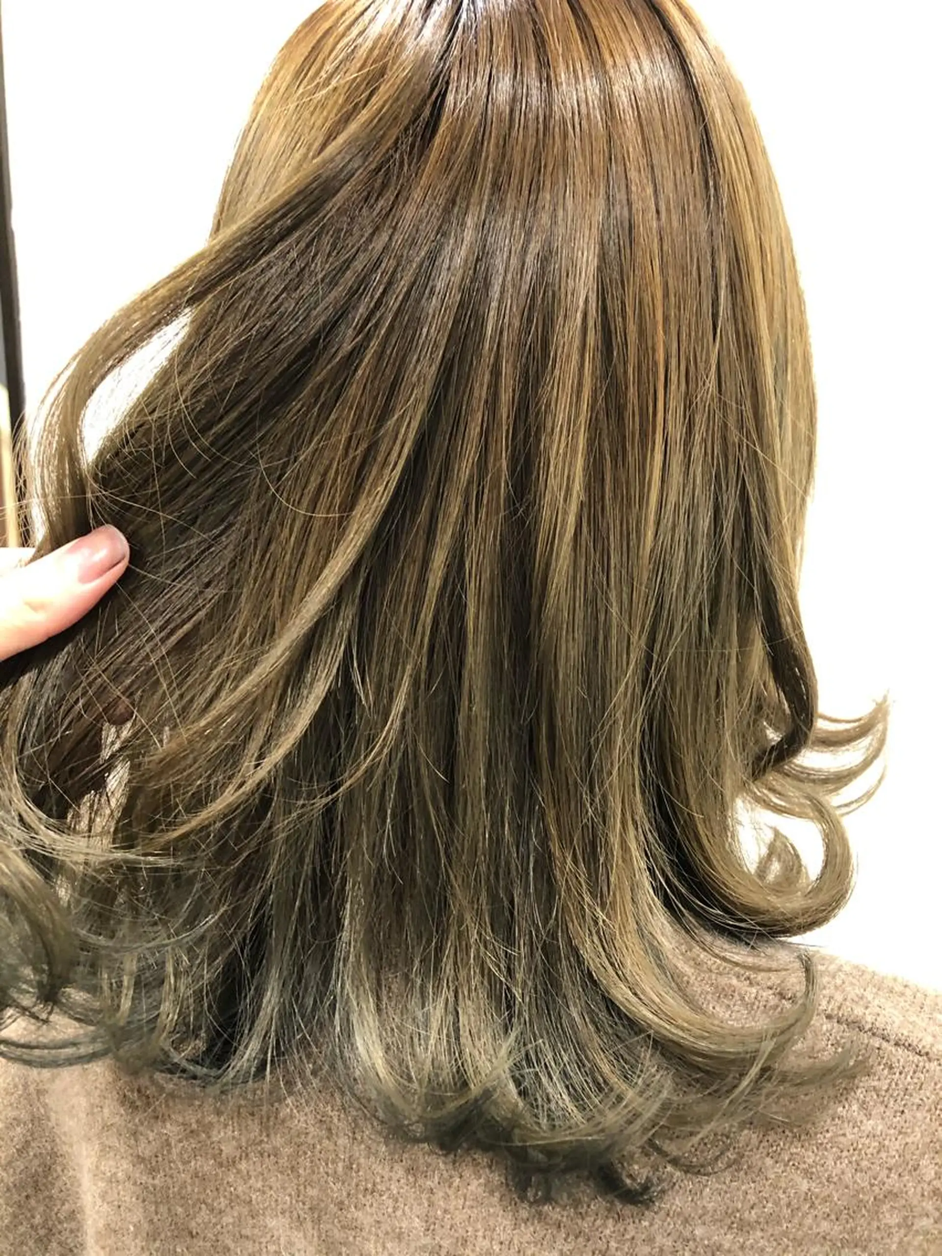 ミディアム カラー パーマ 眉毛&まつ毛パーマ専門店Berry所属・清水 由佳のマツエク・マツパデザイン