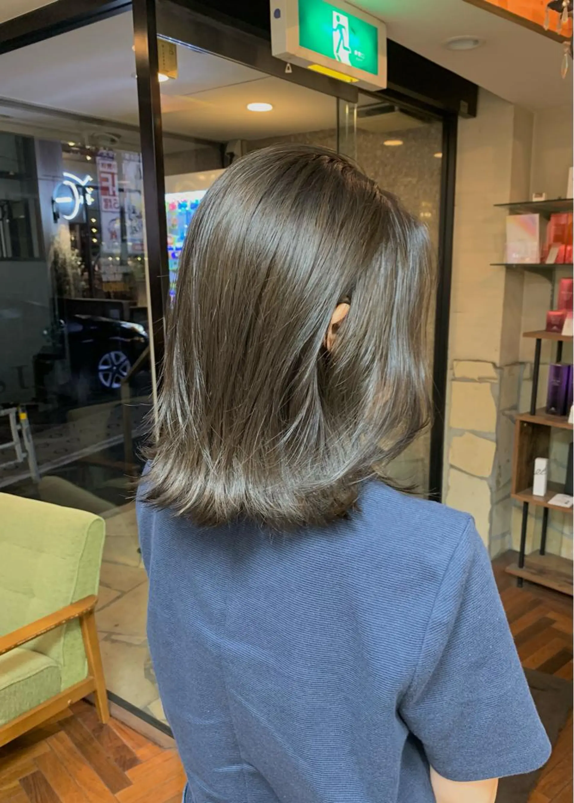 ミディアム カラー ベージュカラー ブリーチ ブリーチなしカラー オリーブベージュ カット ヘアカラー トリートメント LUMO所属・矢野 晃平のヘアスタイル