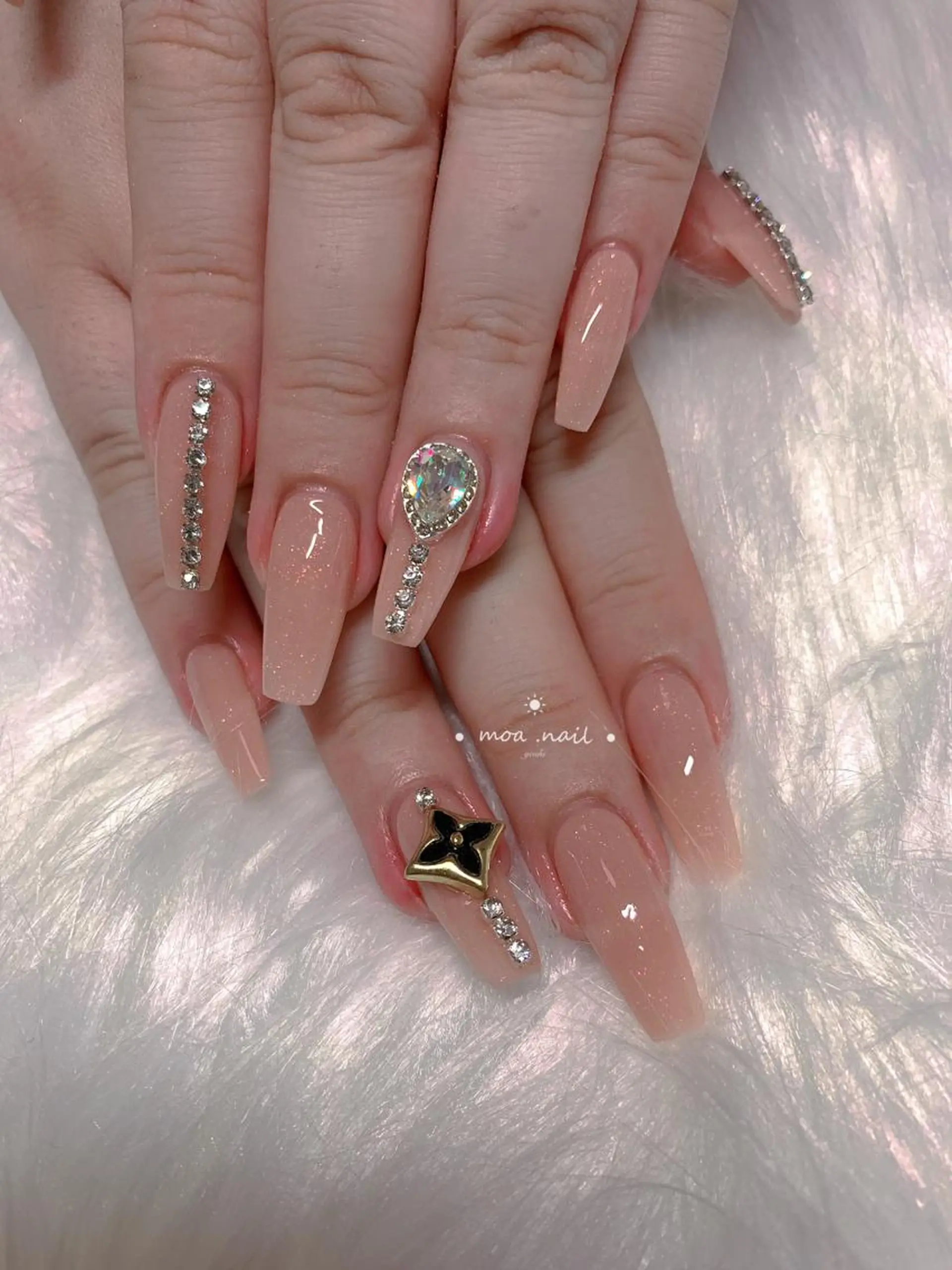 ネイル スカルプネイル MOA NAIL所属・MoaNail🫶 Yoshiのネイルデザイン