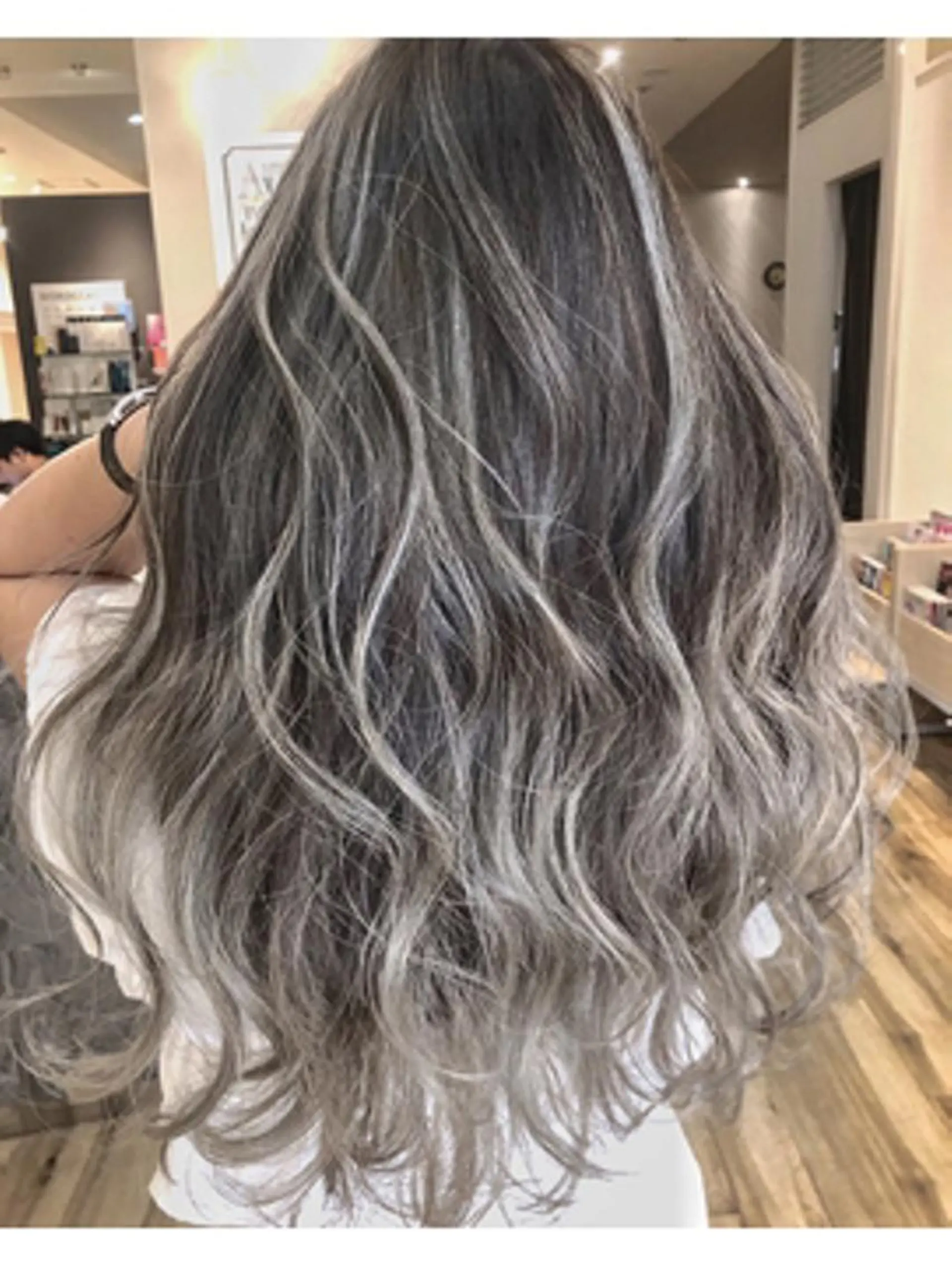 カラー noppo所属・NOPPO 和泉市 美容室／奥村　飛鳥のヘアスタイル