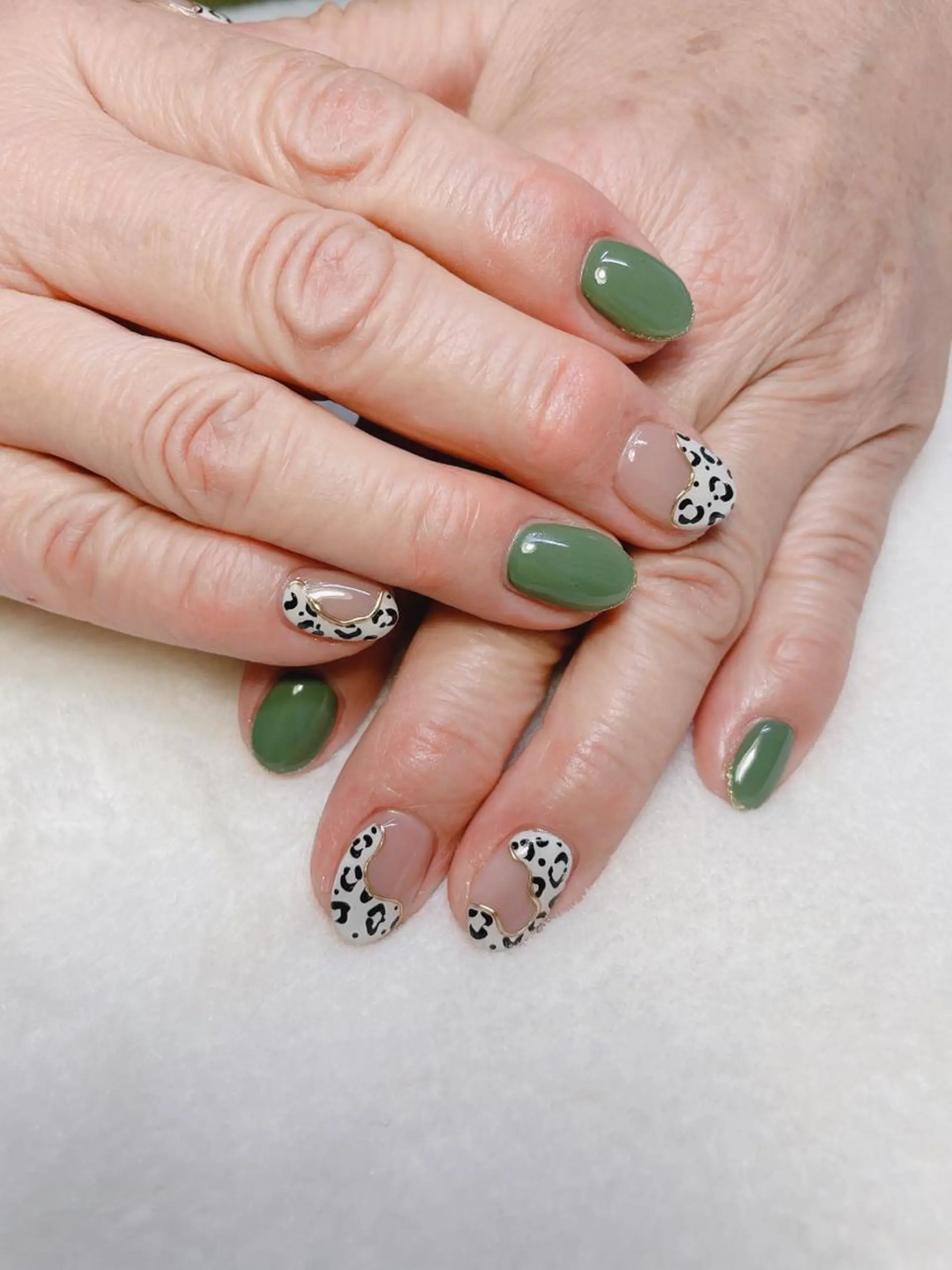 ネイル アニマル柄 ハンドネイル kipinail 川﨑えりかのネイルデザイン